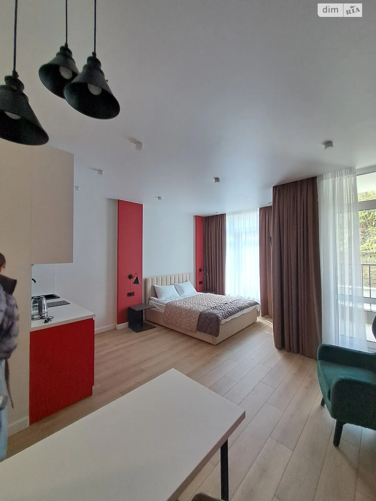 Продается 1-комнатная квартира 37 кв. м в Одессе, ул. Софиевская, 1А - фото 1