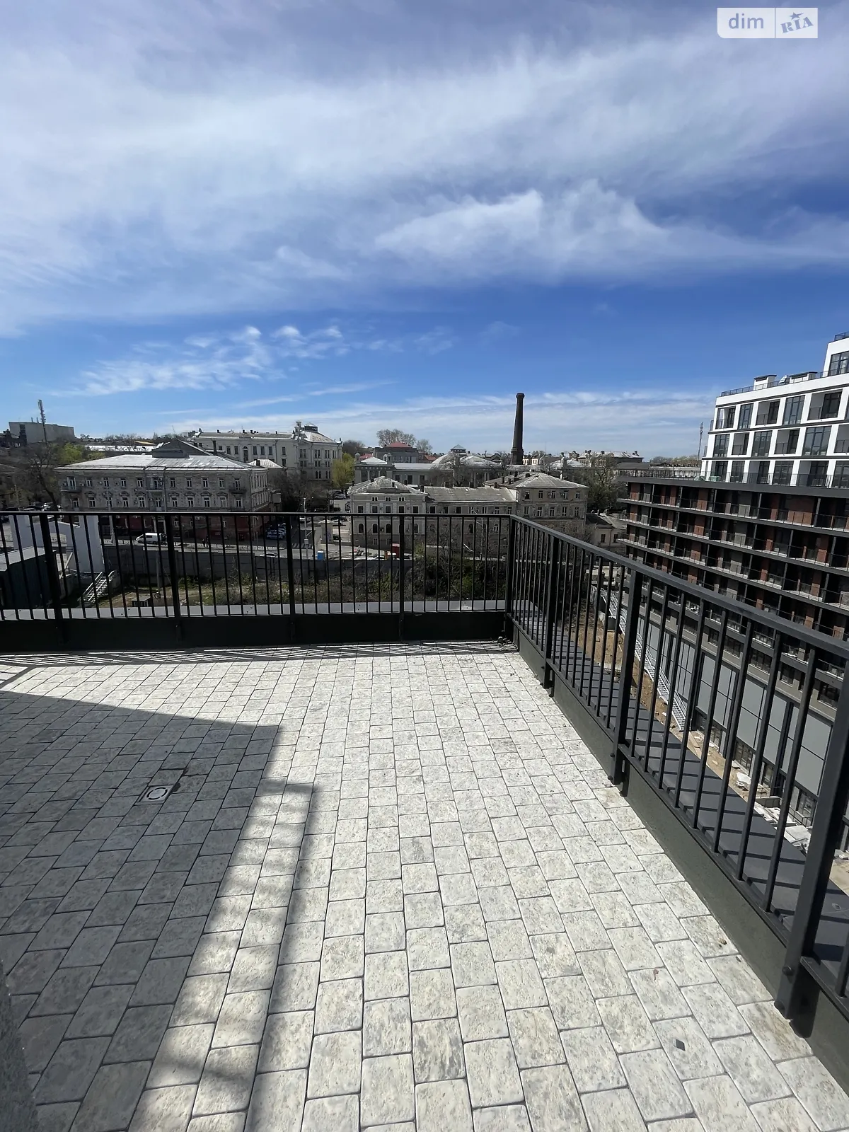 Продается 3-комнатная квартира 127 кв. м в Одессе, Приморская улица, 47/2 - фото 1