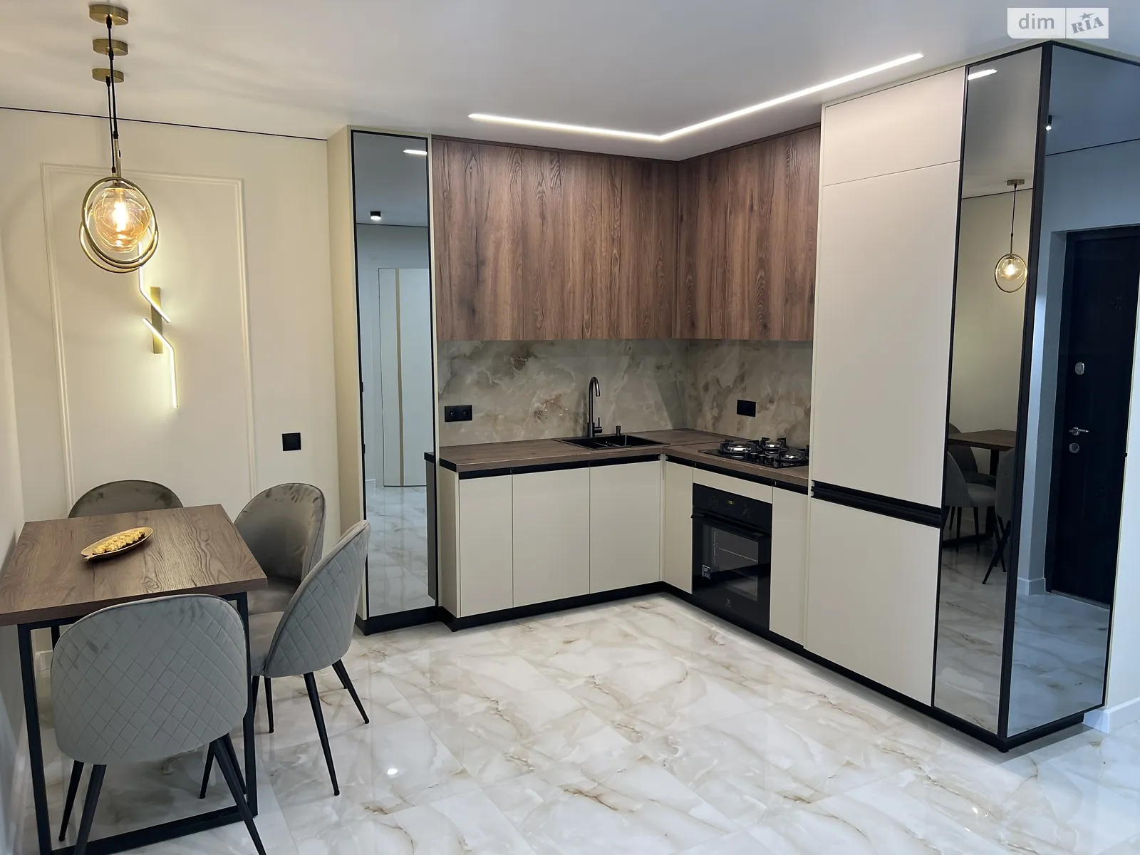2-кімнатна квартира 58 кв. м у Тернополі, вул. Київська - фото 1