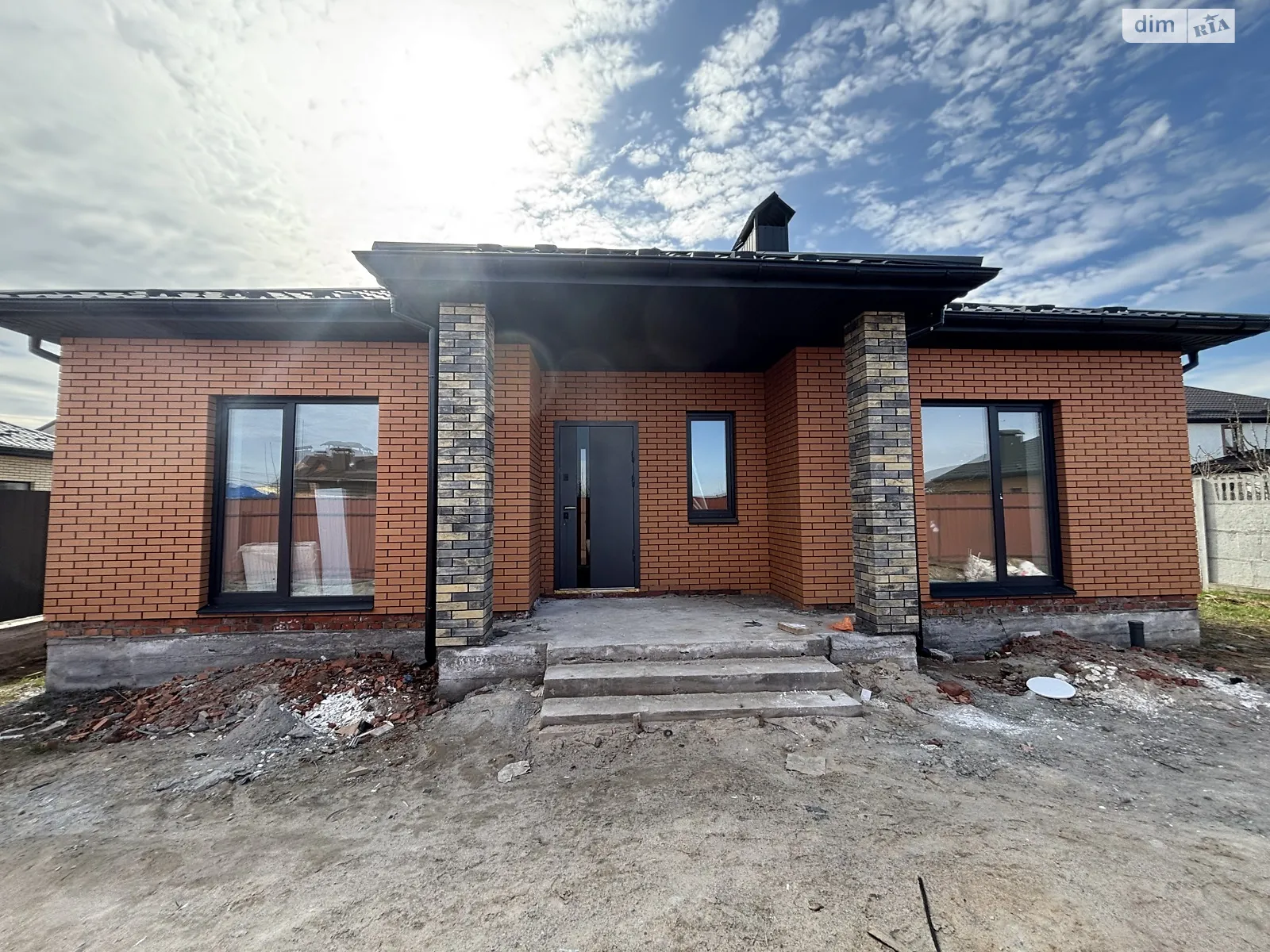 Продается одноэтажный дом 97 кв. м с мансардой, цена: 77000 $ - фото 1