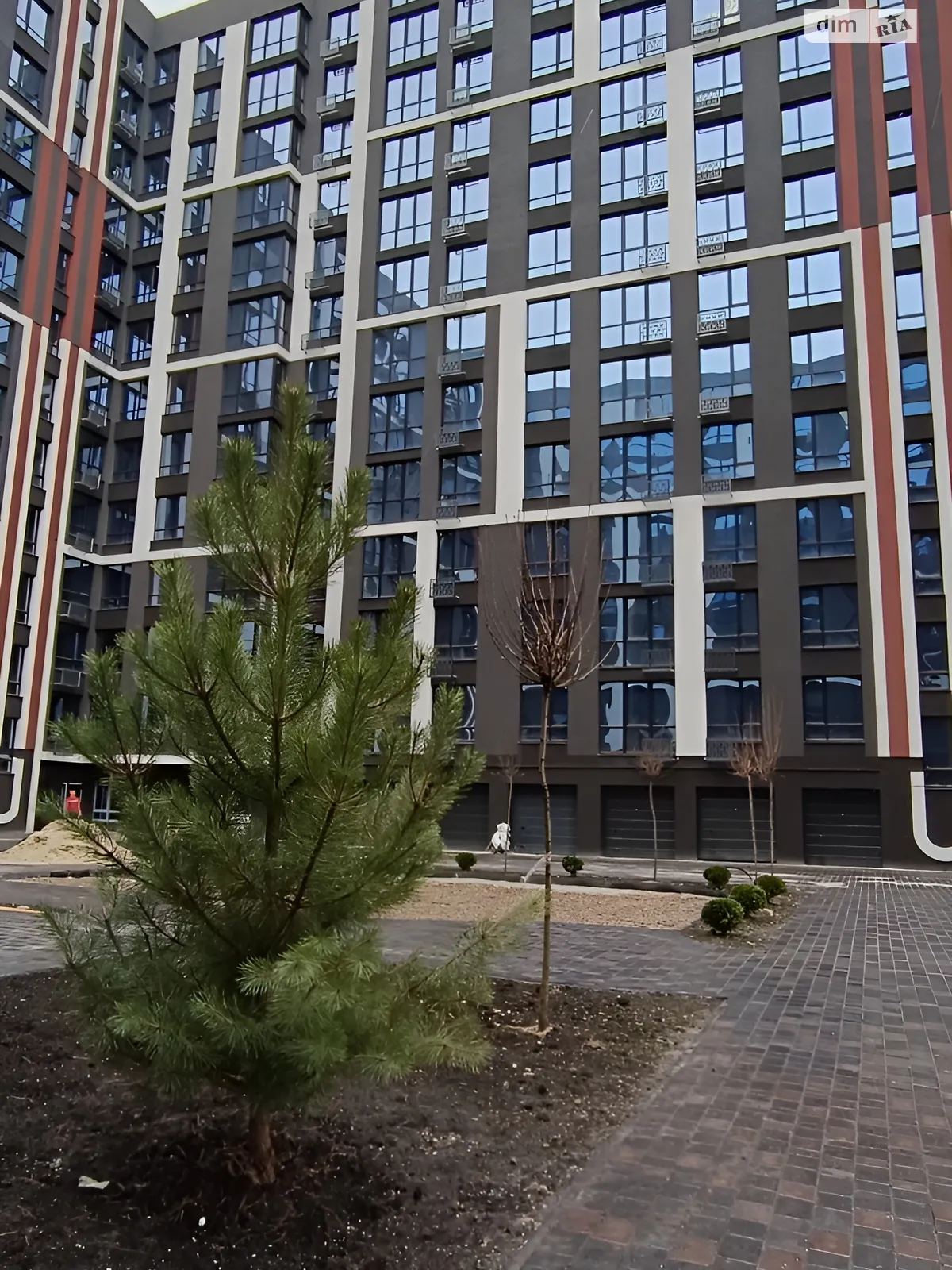 Продается 2-комнатная квартира 69.4 кв. м в Ивано-Франковске, ул. Хмельницкого Богдана, 94 - фото 1
