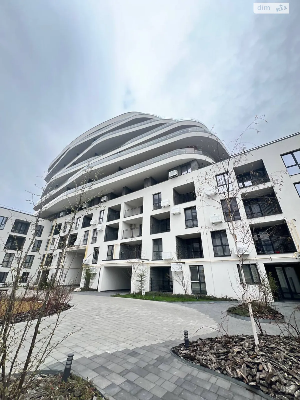 Продається 2-кімнатна квартира 74.7 кв. м у Львові, вул. Зелена, 151 - фото 1