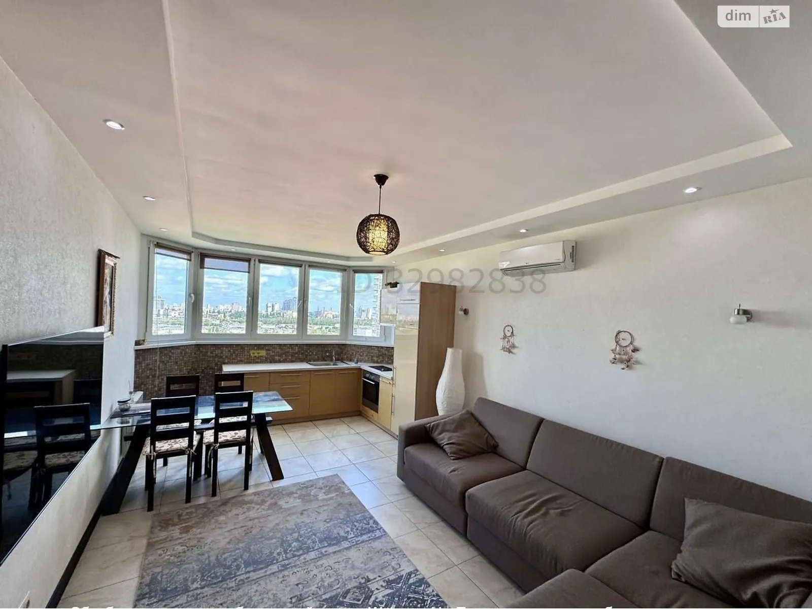 Продается 3-комнатная квартира 72 кв. м в Киеве, ул. Елены Пчилки, 6 - фото 1