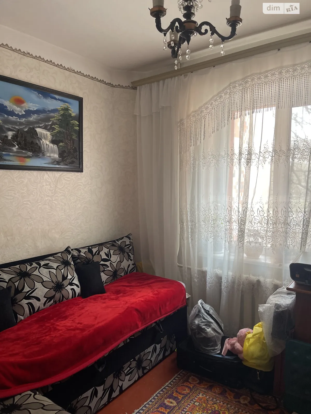 Продается 3-комнатная квартира 66.7 кв. м в Ровно, ул. Шухевича Романа, 8 - фото 1