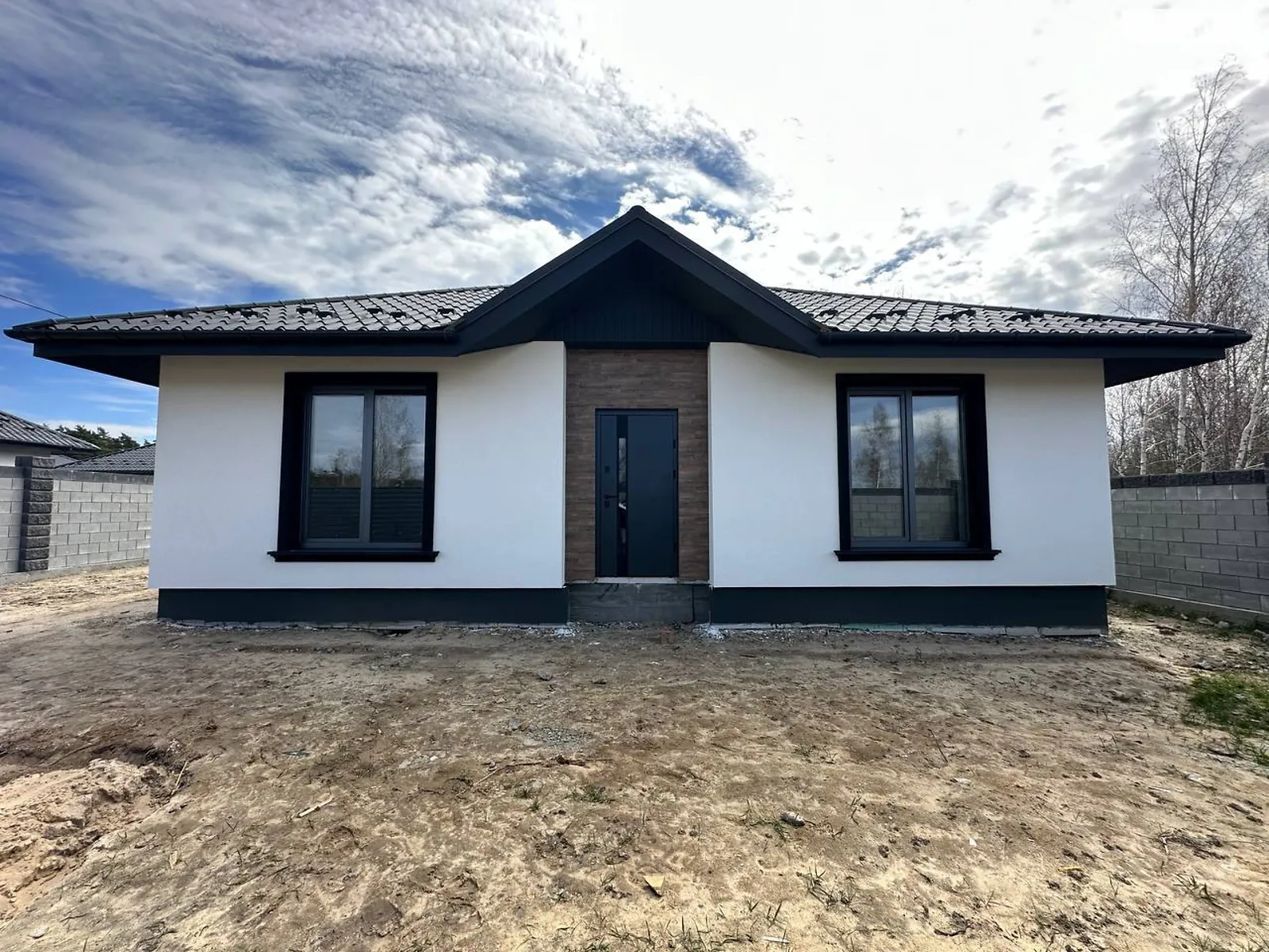 Продається одноповерховий будинок 98 кв. м з садом, цена: 78000 $ - фото 1