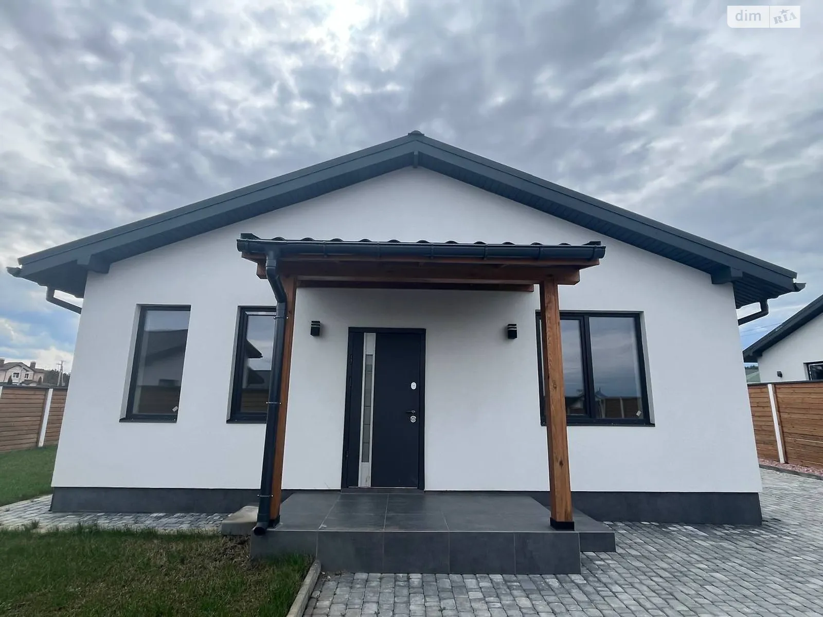 Продається одноповерховий будинок 76 кв. м з ділянкою, цена: 120000 $ - фото 1