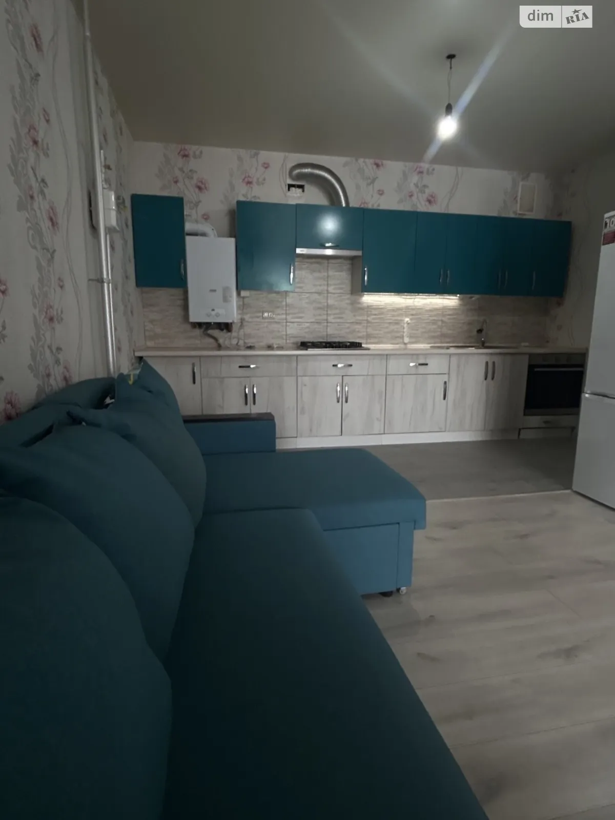 Продається 3-кімнатна квартира 60 кв. м у Гостомелі, вул. Молодіжна, 11В - фото 1