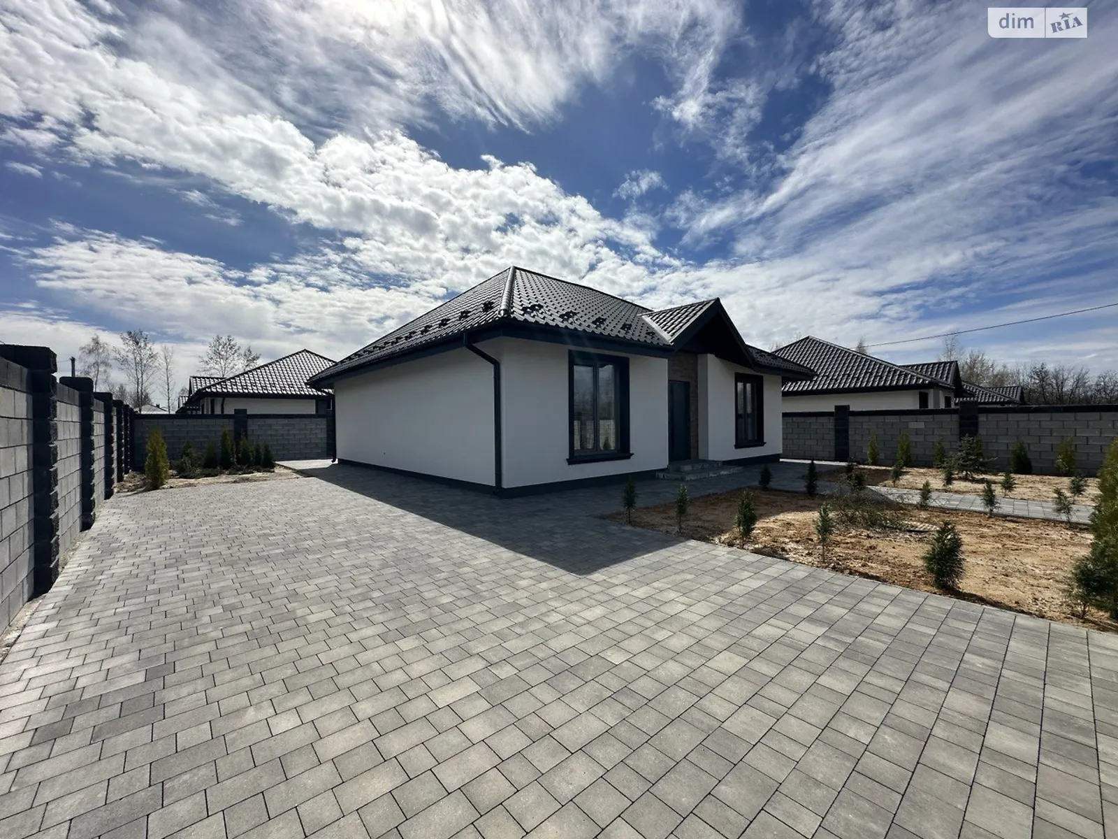 Продається одноповерховий будинок 98 кв. м з подвалом, цена: 150000 $ - фото 1
