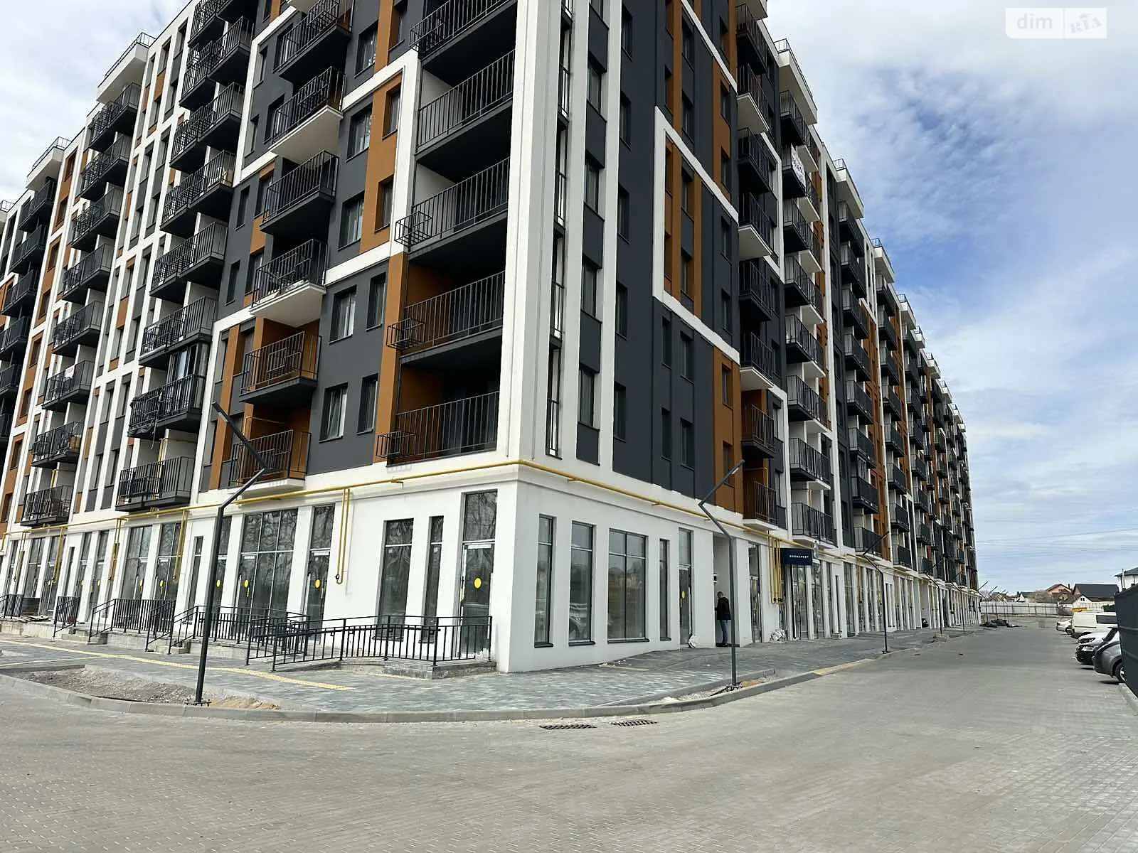 Здається в оренду офіс 46 кв. м в бізнес-центрі, цена: 1150 $ - фото 1