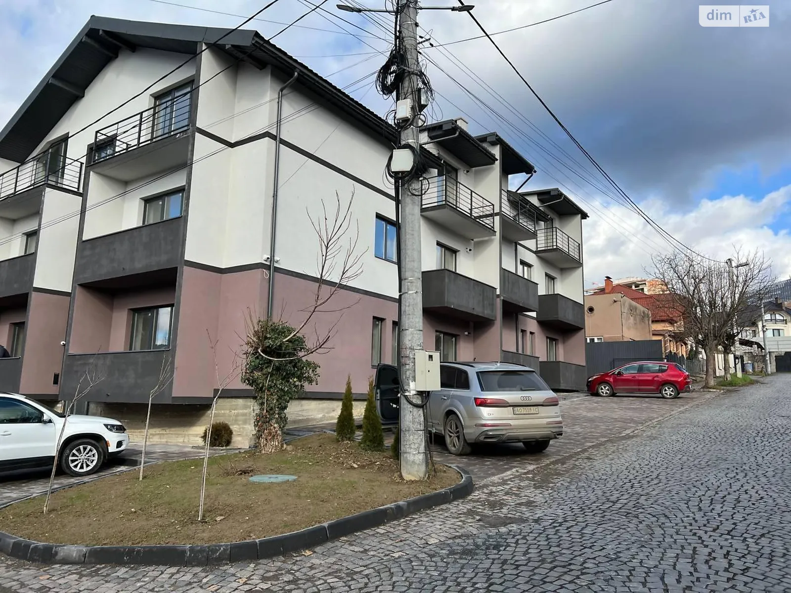 Продається 2-кімнатна квартира 70 кв. м у Ужгороді, вул. Керченська - фото 1