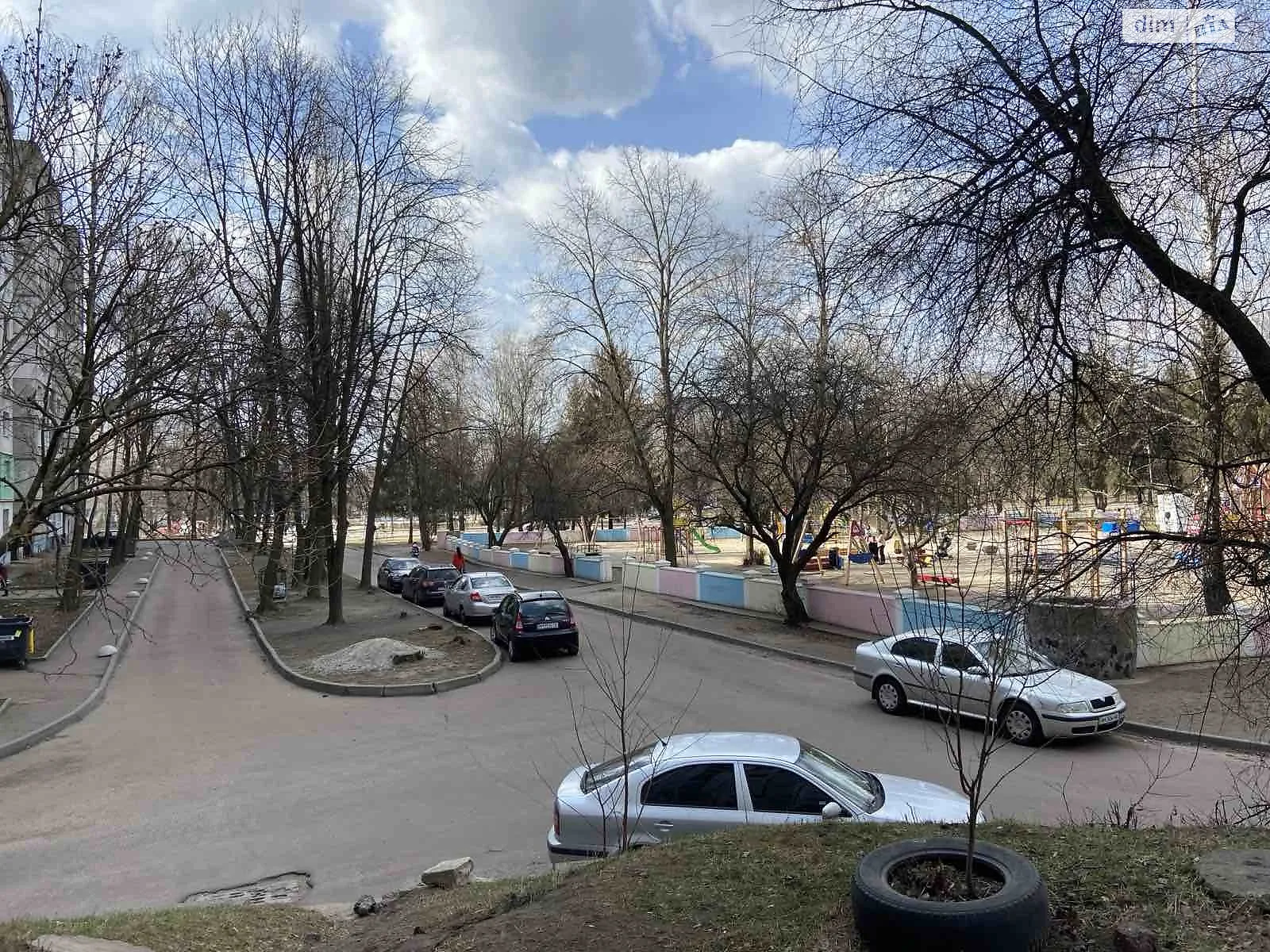 Продается 3-комнатная квартира 68 кв. м в Житомире, Полевая майд. - фото 1