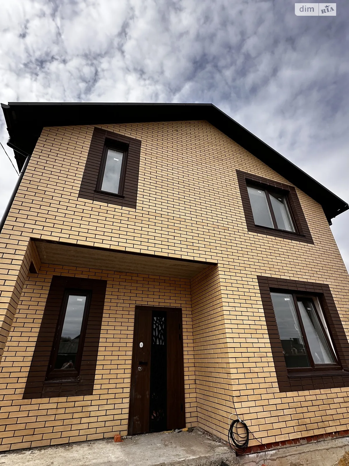 Продается дом на 2 этажа 125 кв. м с балконом, цена: 95000 $ - фото 1