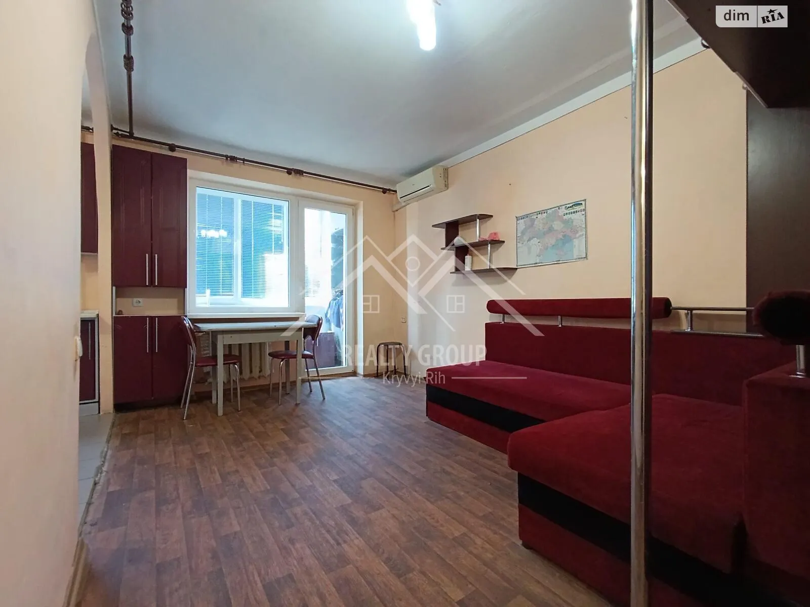Продается 3-комнатная квартира 57.2 кв. м в Кривом Роге, просп. Металлургов - фото 1