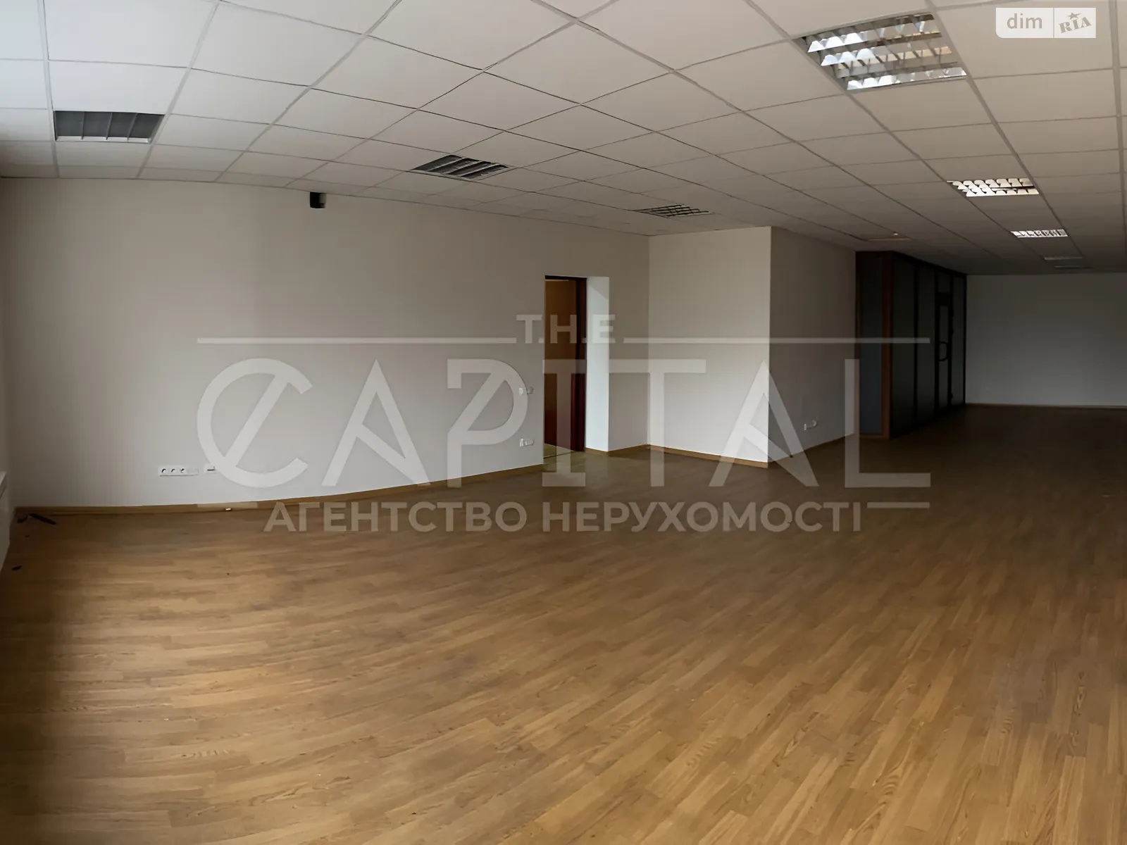 Сдается в аренду офис 243 кв. м в бизнес-центре, цена: 1050 $ - фото 1