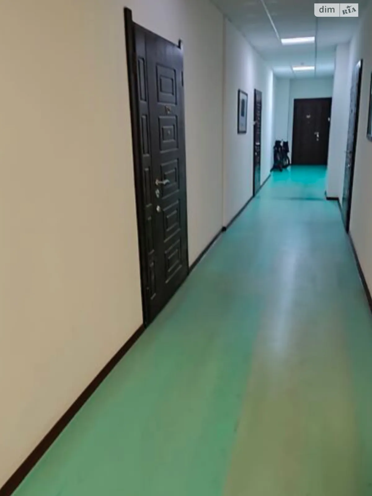 Продається 1-кімнатна квартира 44 кв. м у Одесі, вул. Перлинна - фото 1