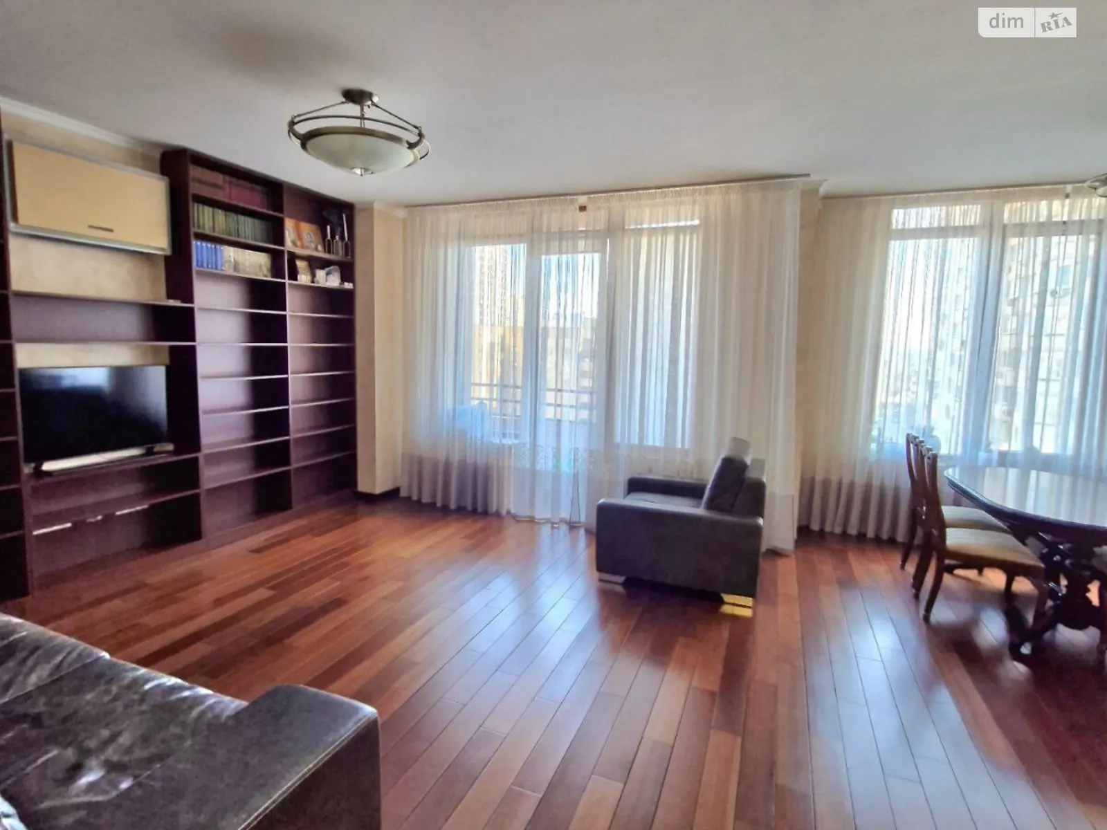 ул. Жилянская, 59 Паньковщина Киев ЖК Дипломат Холл Вокзальная - фото 3