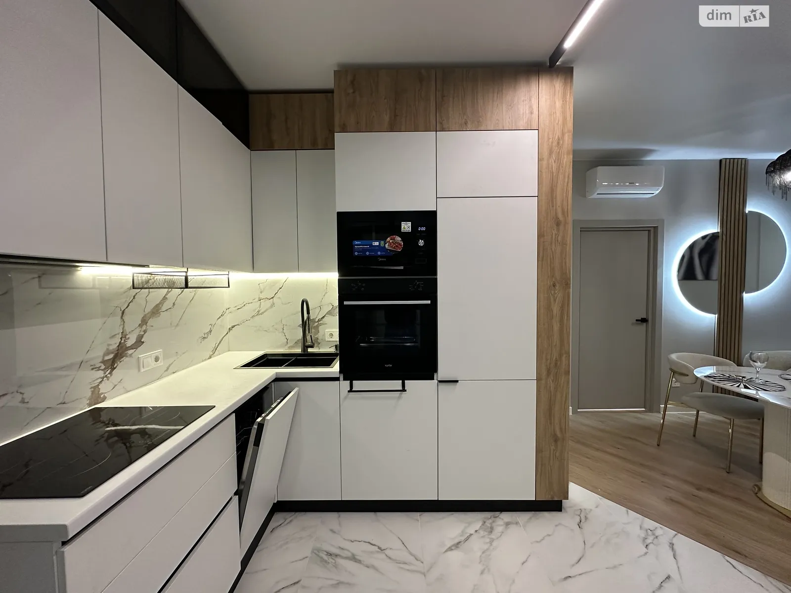 Продается 2-комнатная квартира 55 кв. м в Одессе, ул. Генуэзская, 1 - фото 1