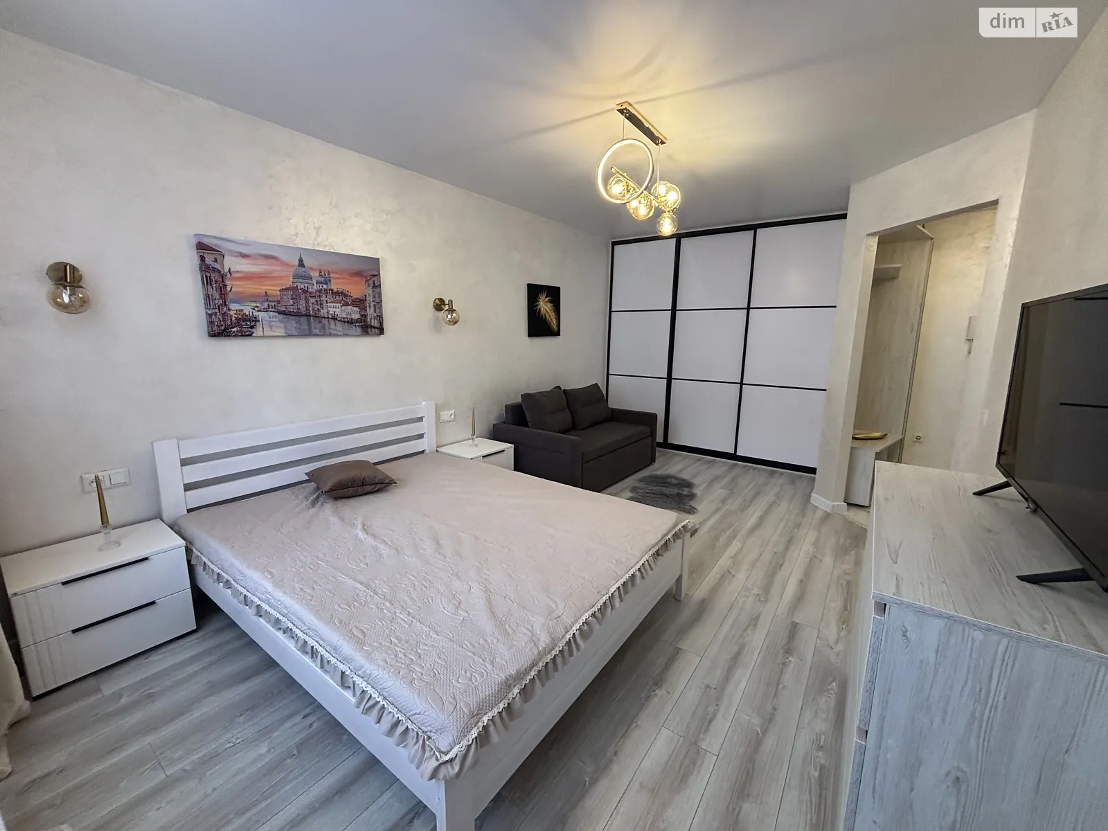 1-комнатная квартира 42 кв. м в Тернополе, ул. Владимира Лучаковского(Лучаковского) - фото 1