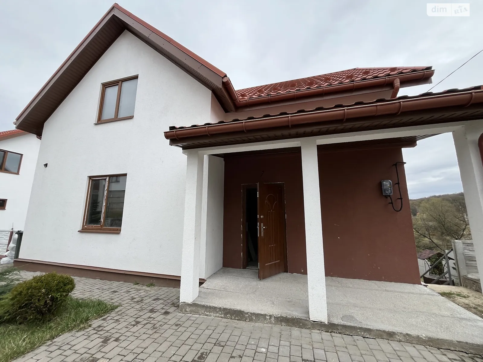 Продается дом на 2 этажа 146 кв. м с подвалом, цена: 90000 $ - фото 1