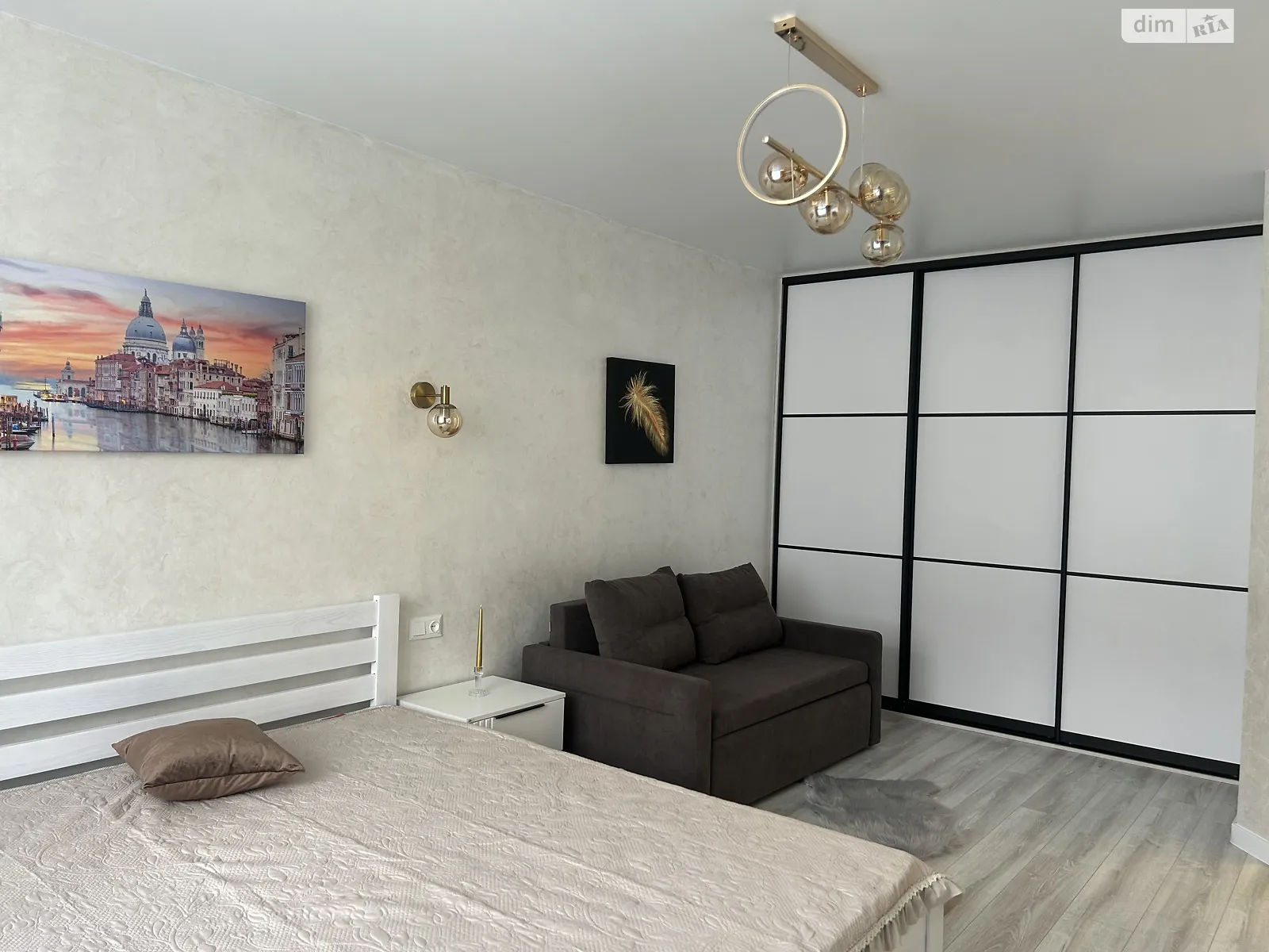 1-комнатная квартира 42 кв. м в Тернополе - фото 1