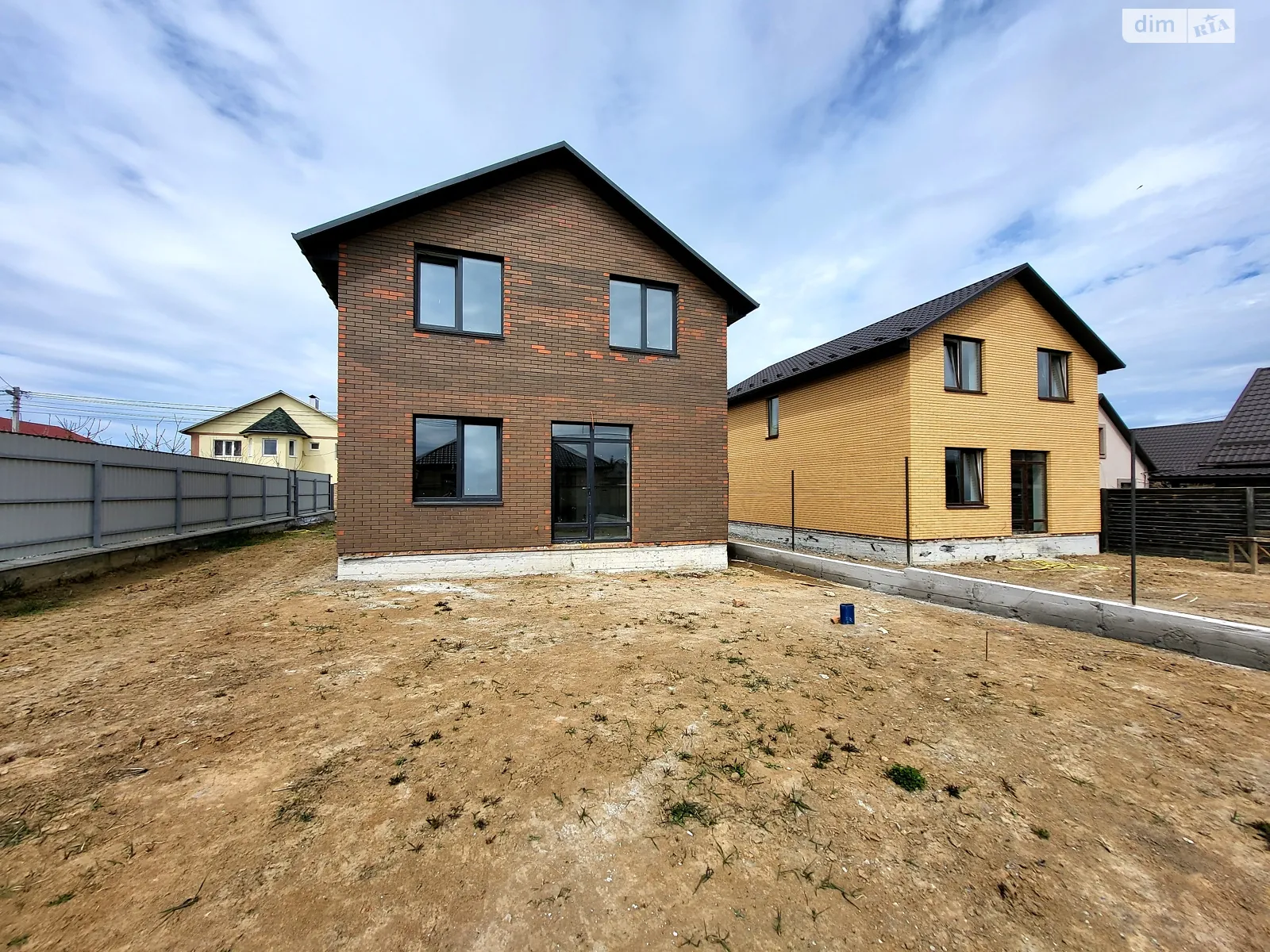 Продается дом на 2 этажа 125 кв. м с беседкой, цена: 88000 $ - фото 1
