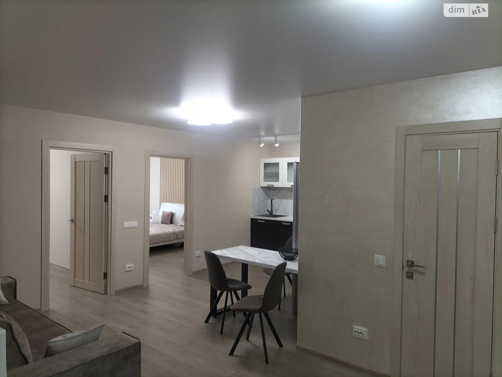 2-кімнатна квартира 72 кв. м у Тернополі, цена: 76000 $ - фото 1