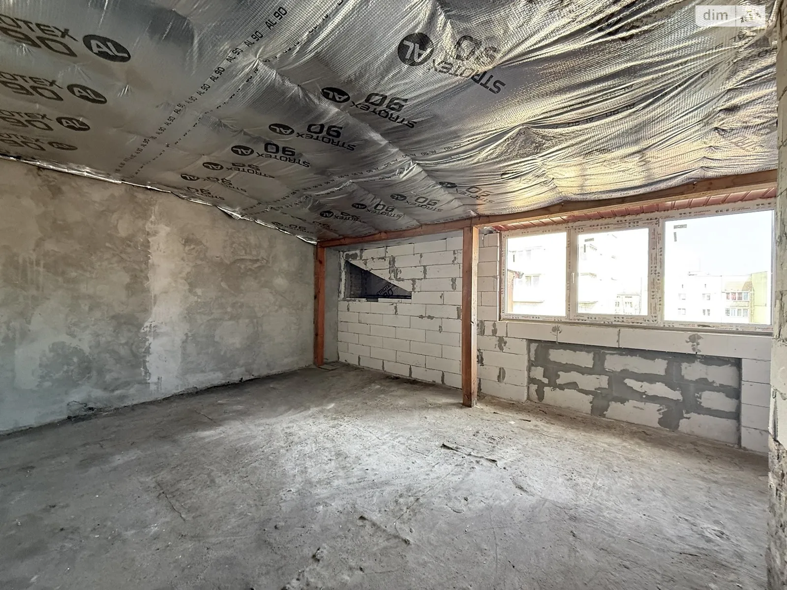 3-комнатная квартира 120.4 кв. м в Тернополе, ул. Лысенко - фото 1