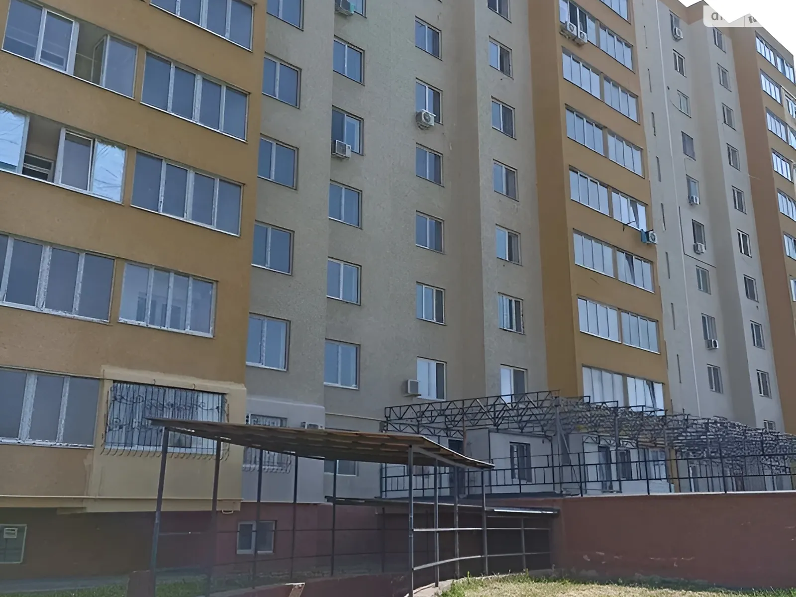 Продается 1-комнатная квартира 49.6 кв. м в Одессе, ул. Академика Сахарова, 16 - фото 1