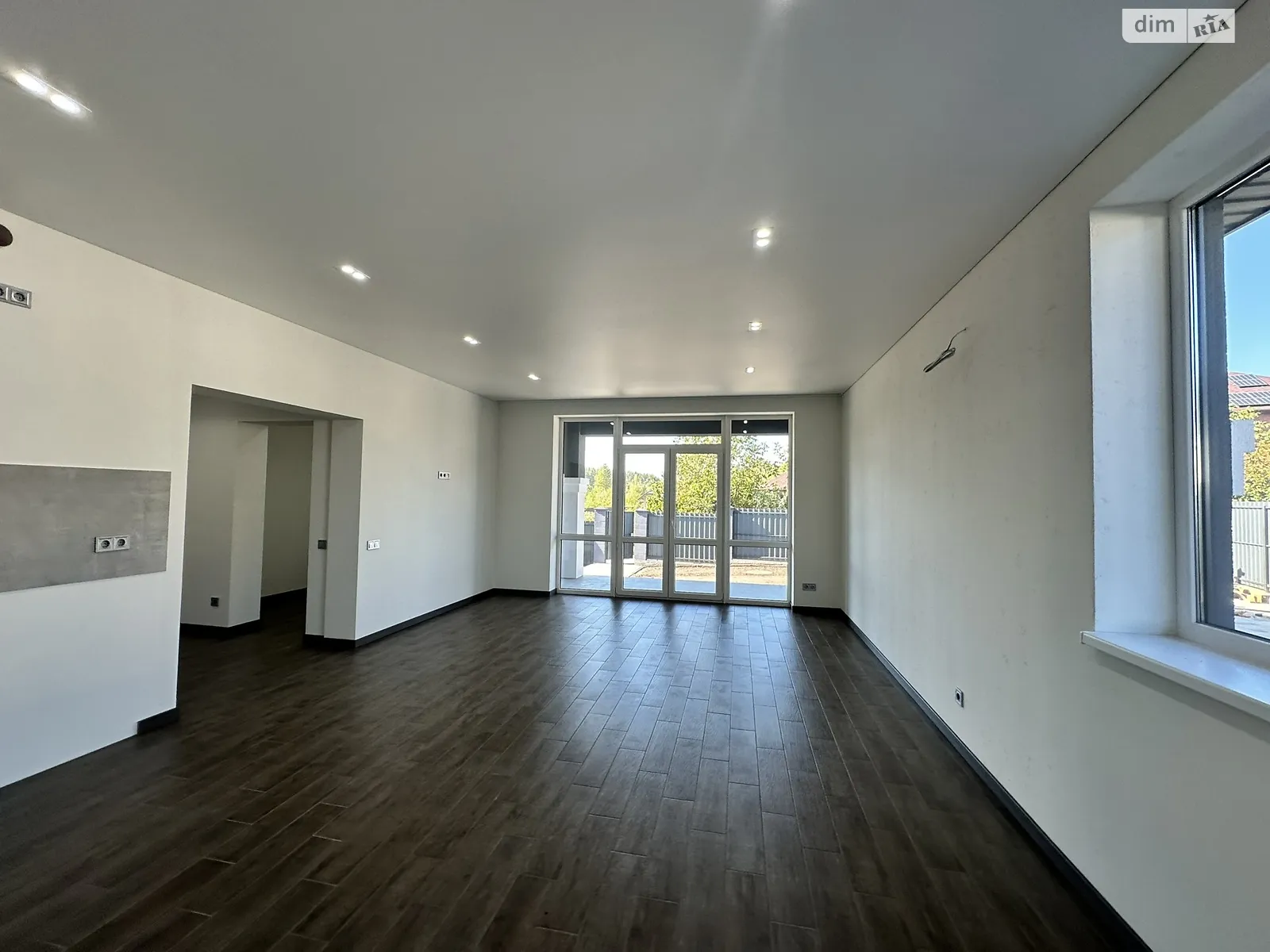 Продается одноэтажный дом 120 кв. м с балконом, цена: 160000 $ - фото 1