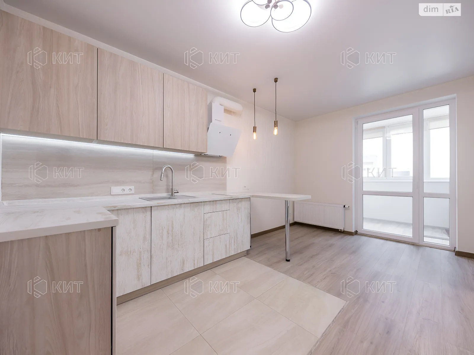 Продается 1-комнатная квартира 47.9 кв. м в Харькове, просп. Победы - фото 1