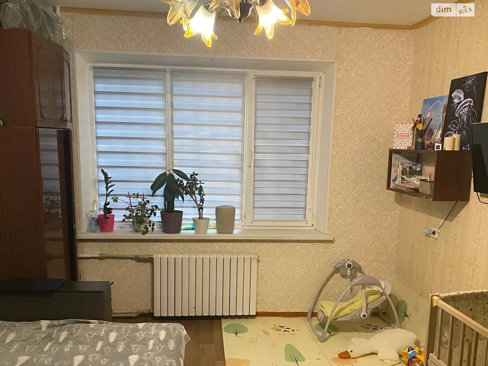 Продается 3-комнатная квартира 66 кв. м в Днепре, ул. Дия Максима, 8 - фото 1