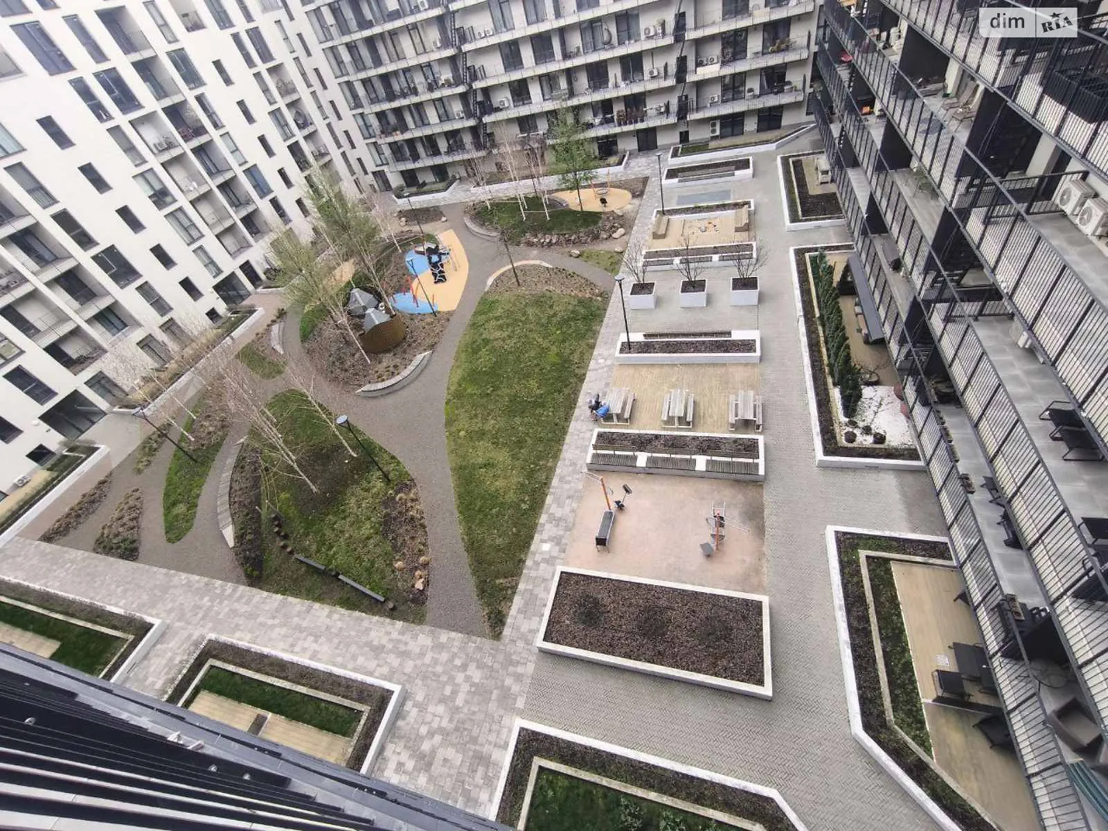 Продается 3-комнатная квартира 88.3 кв. м в Киеве, ул. Набережно-Рыбальская, 9 - фото 1