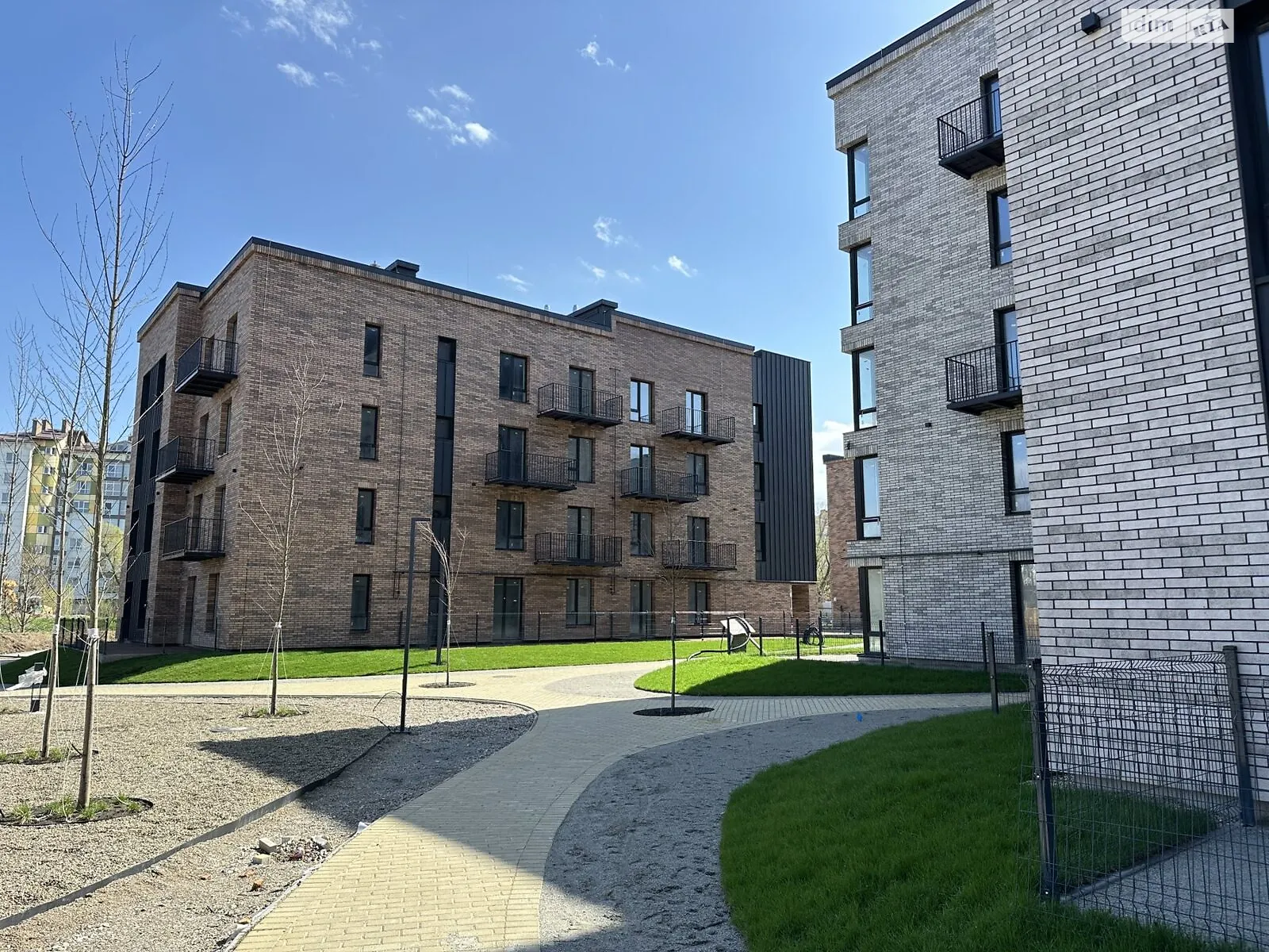 Продается 3-комнатная квартира 87 кв. м в Криховцах, ул. 24-го Августа - фото 1