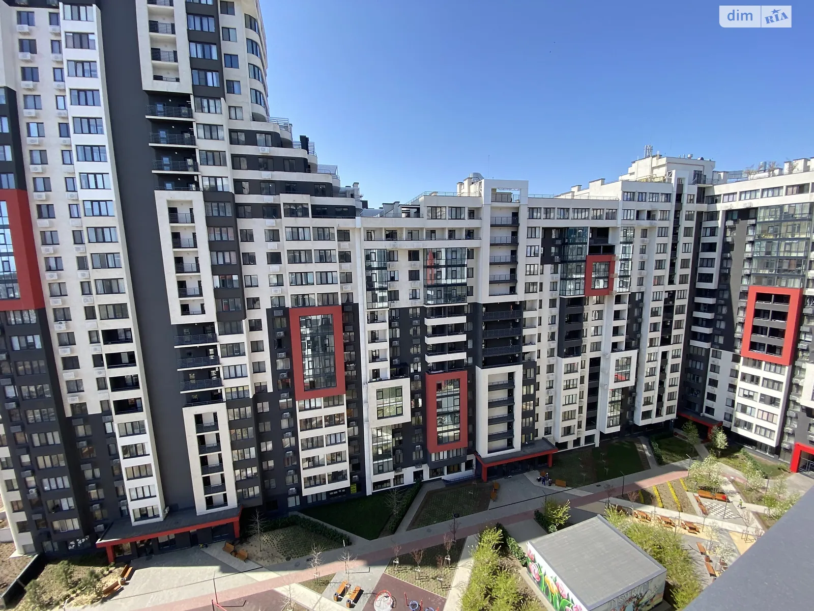 Продается 1-комнатная квартира 42 кв. м в Лиманке, ул. Спортивная - фото 1