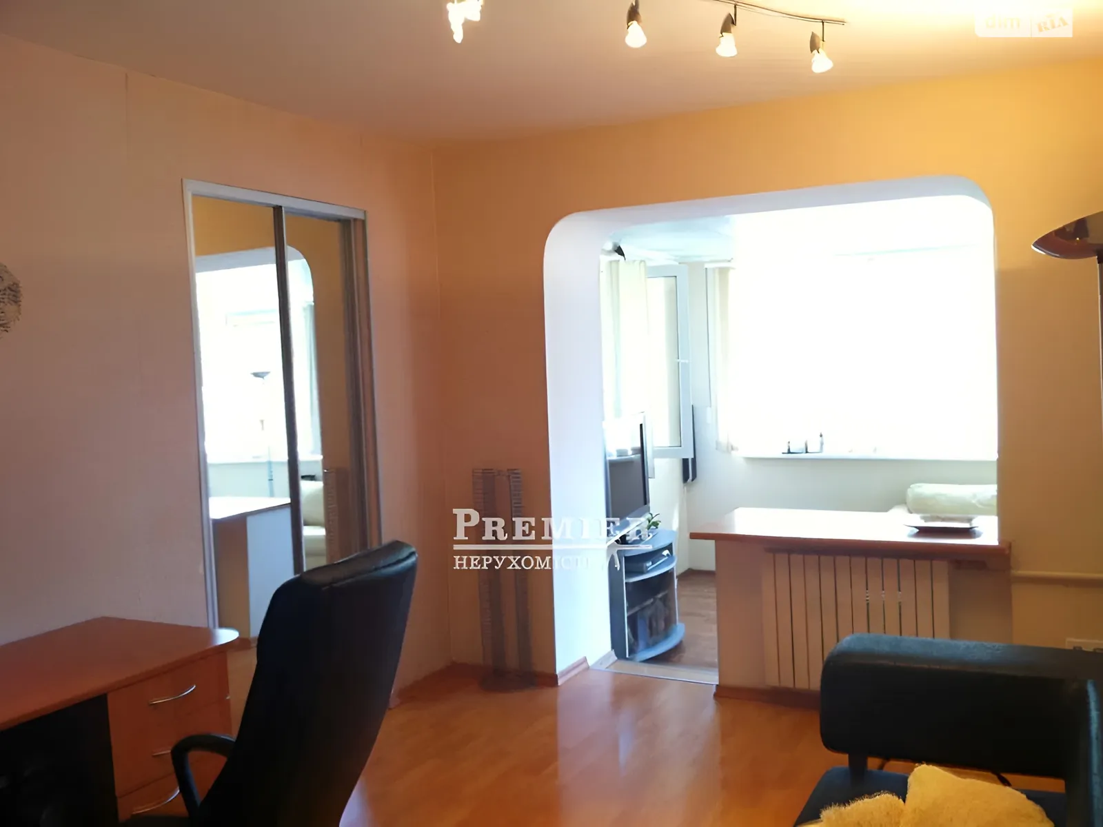 Продается 2-комнатная квартира 61.5 кв. м в Одессе, пер. Клубничный - фото 1