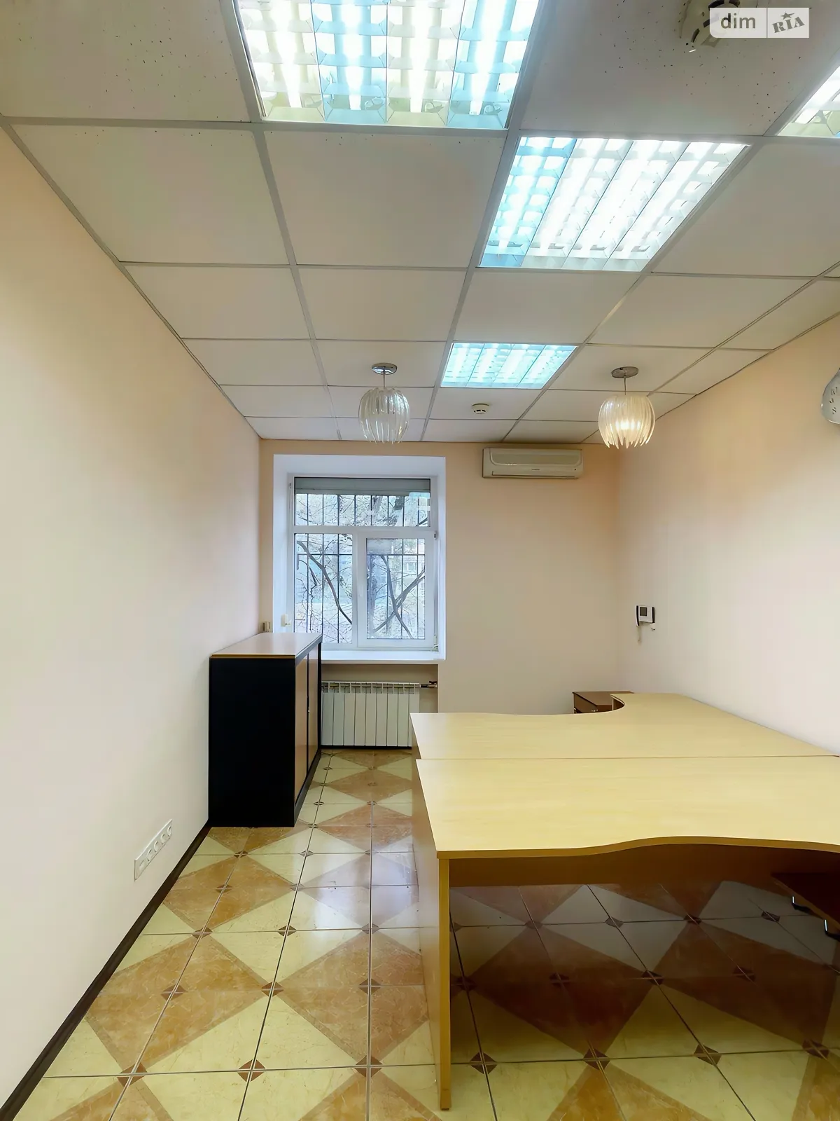 Продається офіс 58.9 кв. м в бізнес-центрі, цена: 89000 $ - фото 1