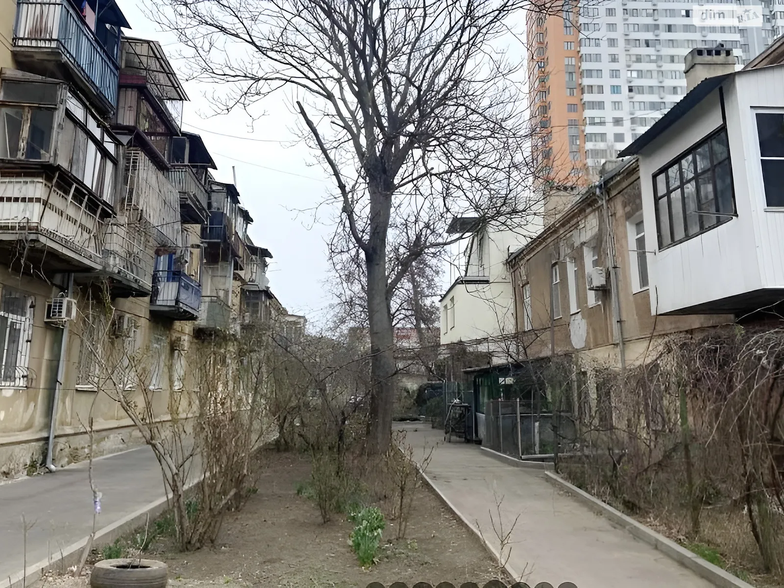 Продается 2-комнатная квартира 42 кв. м в Одессе, пер. Бисквитный - фото 1