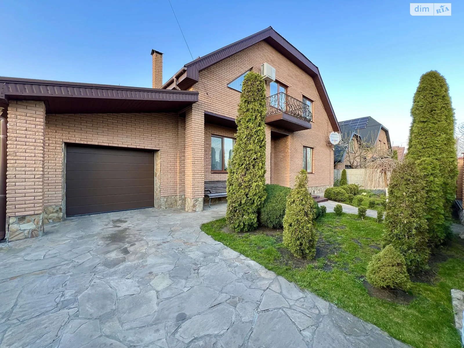Продается дом на 2 этажа 257.8 кв. м с мебелью, цена: 175000 $ - фото 1