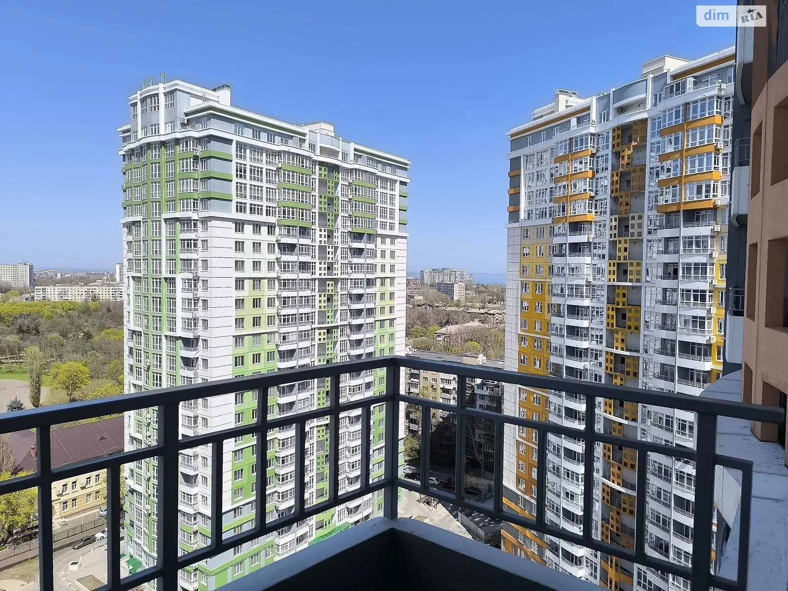 Продается 1-комнатная квартира 47 кв. м в Одессе, просп. Гагарина, 19 корпус 4 - фото 1
