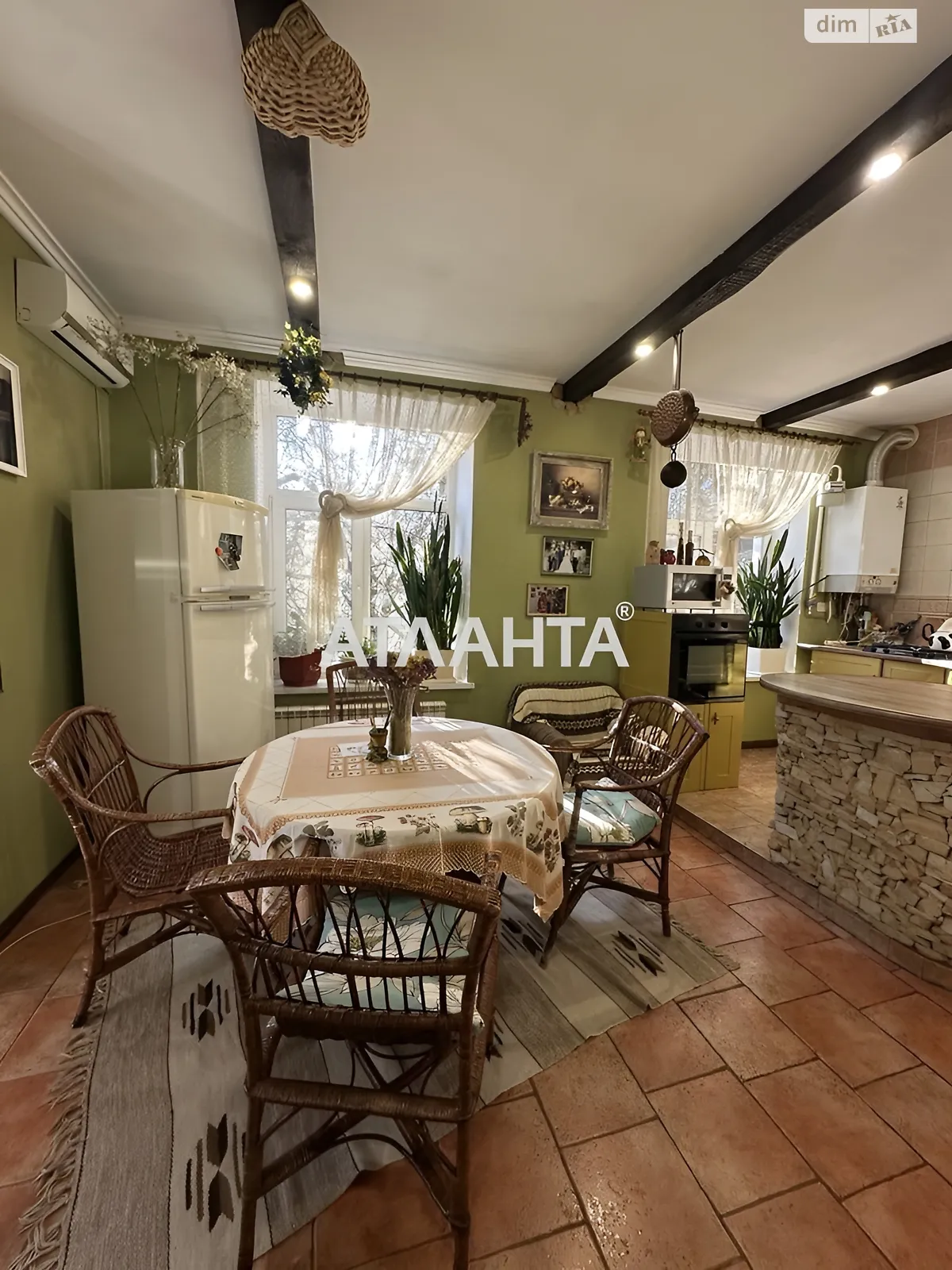 Продается 2-комнатная квартира 75 кв. м в Виннице, ул. Магистратская - фото 1