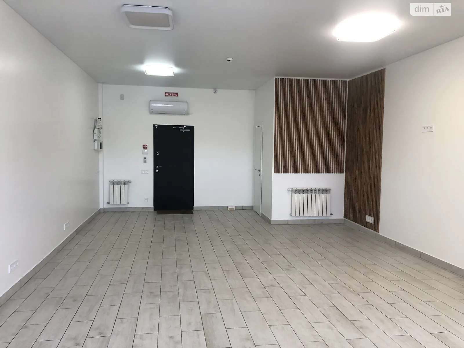 Здається в оренду офіс 49.7 кв. м в бізнес-центрі, цена: 14000 грн - фото 1