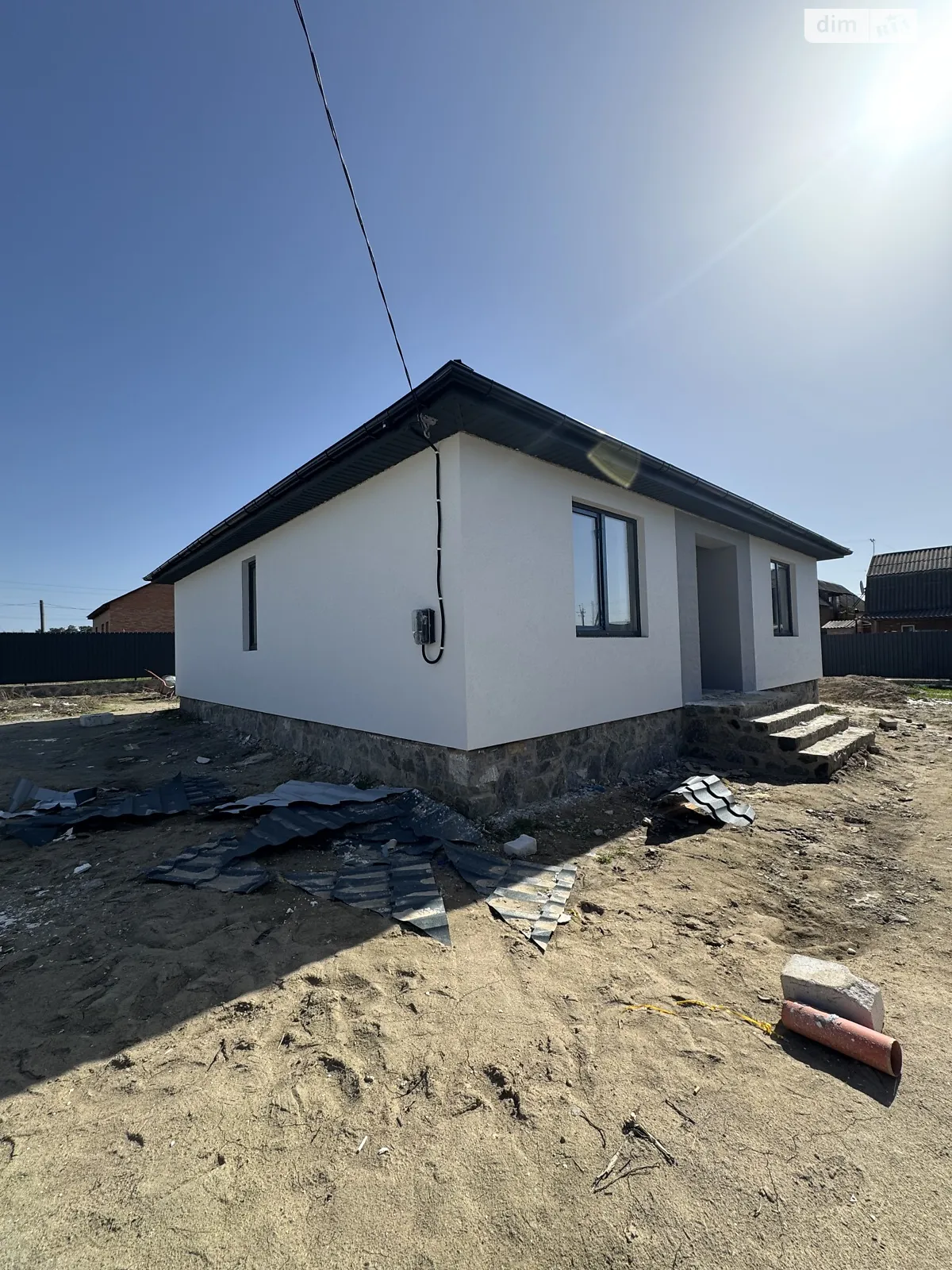 Продается одноэтажный дом 100 кв. м с камином, цена: 65000 $ - фото 1