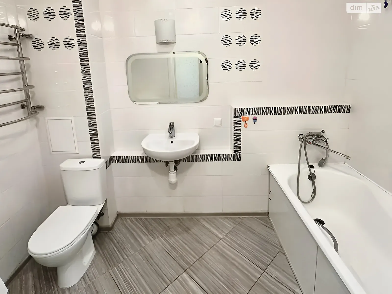 Продается 1-комнатная квартира 47 кв. м в Киеве, цена: 58000 $ - фото 1