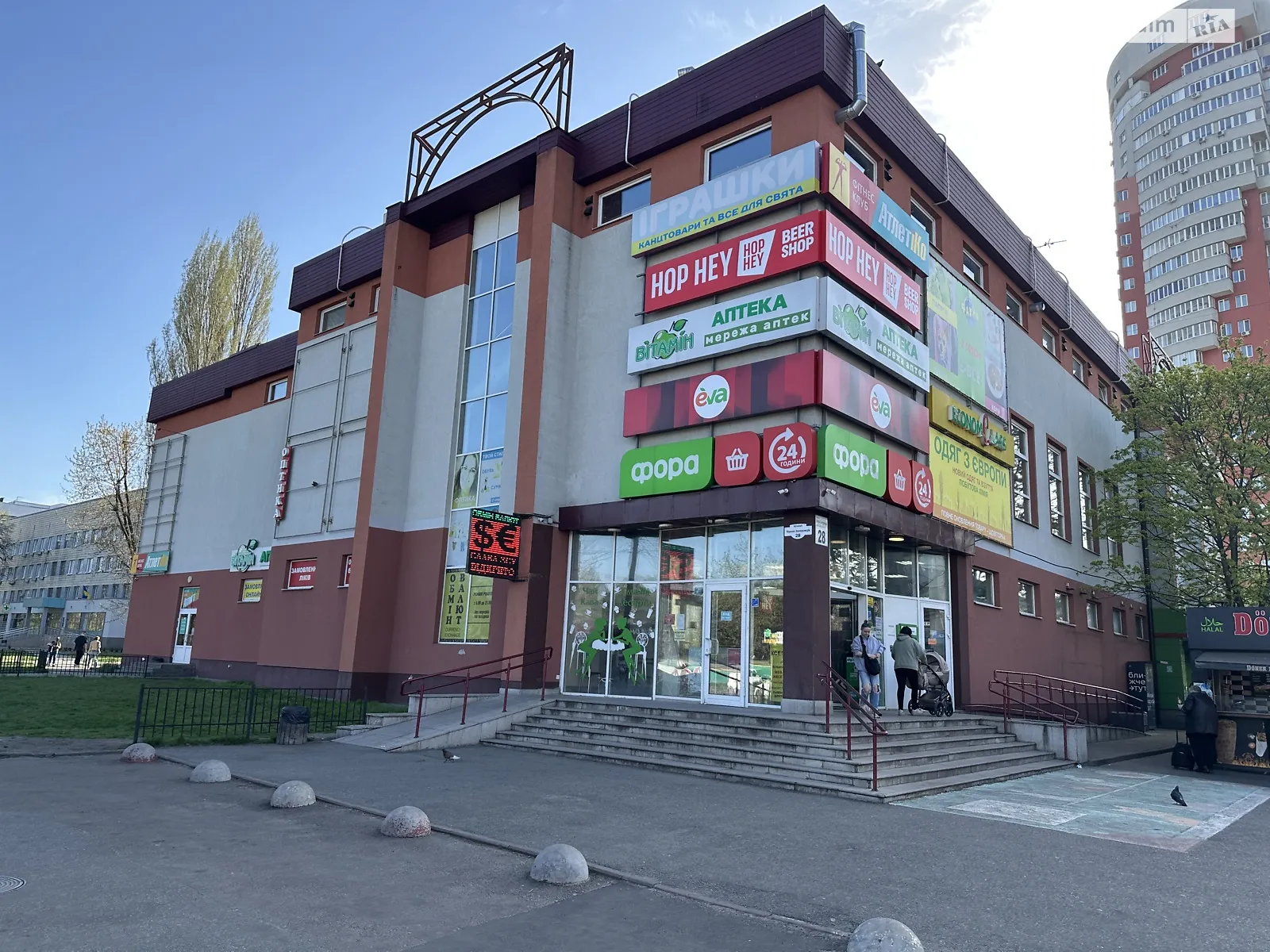 Продається приміщення вільного призначення 580 кв. м в 3-поверховій будівлі, цена: 240000 $ - фото 1