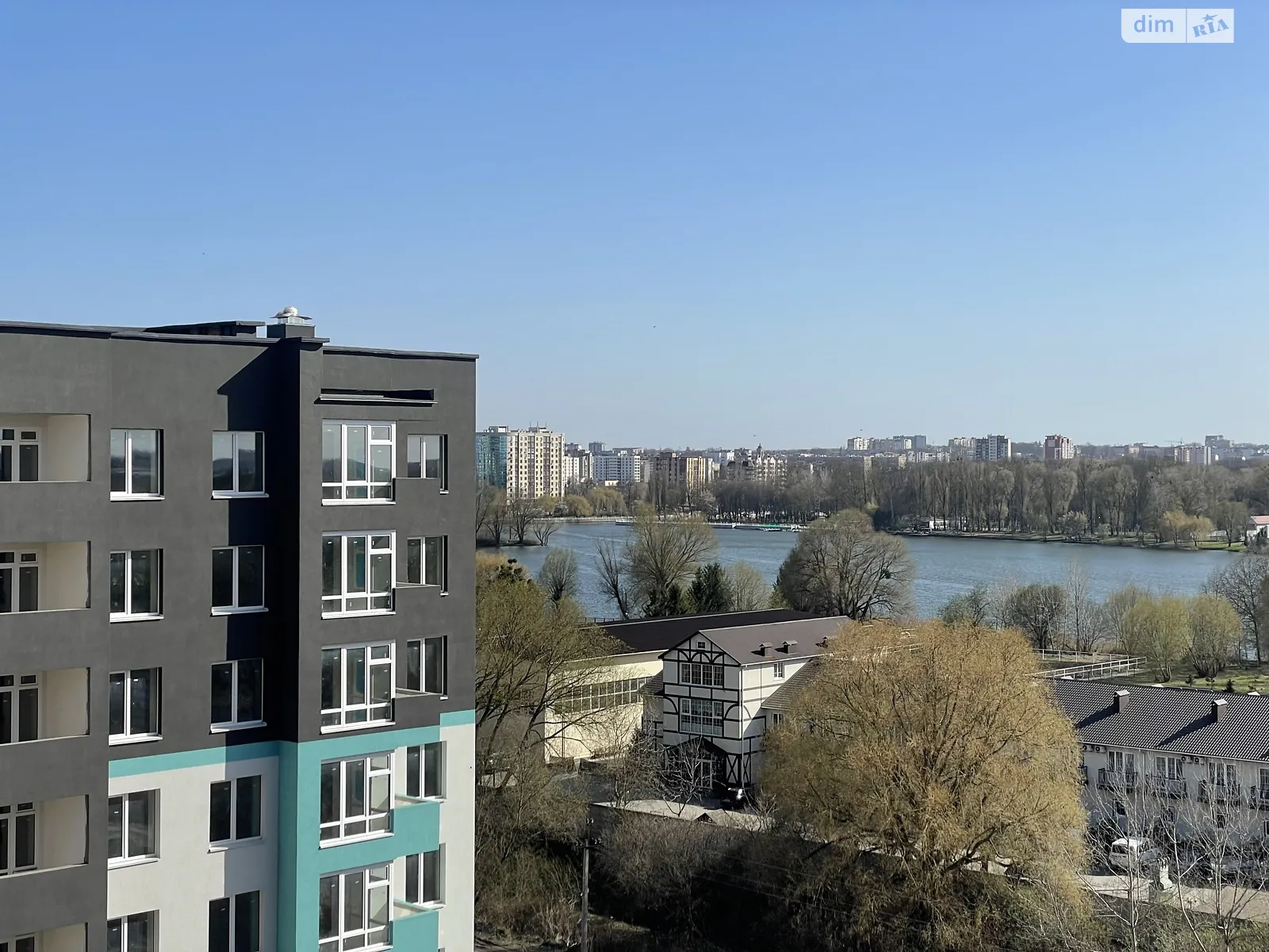 Продается 2-комнатная квартира 46.5 кв. м в Хмельницком, ул. Нижняя Береговая, 1Б корпус 2 - фото 1