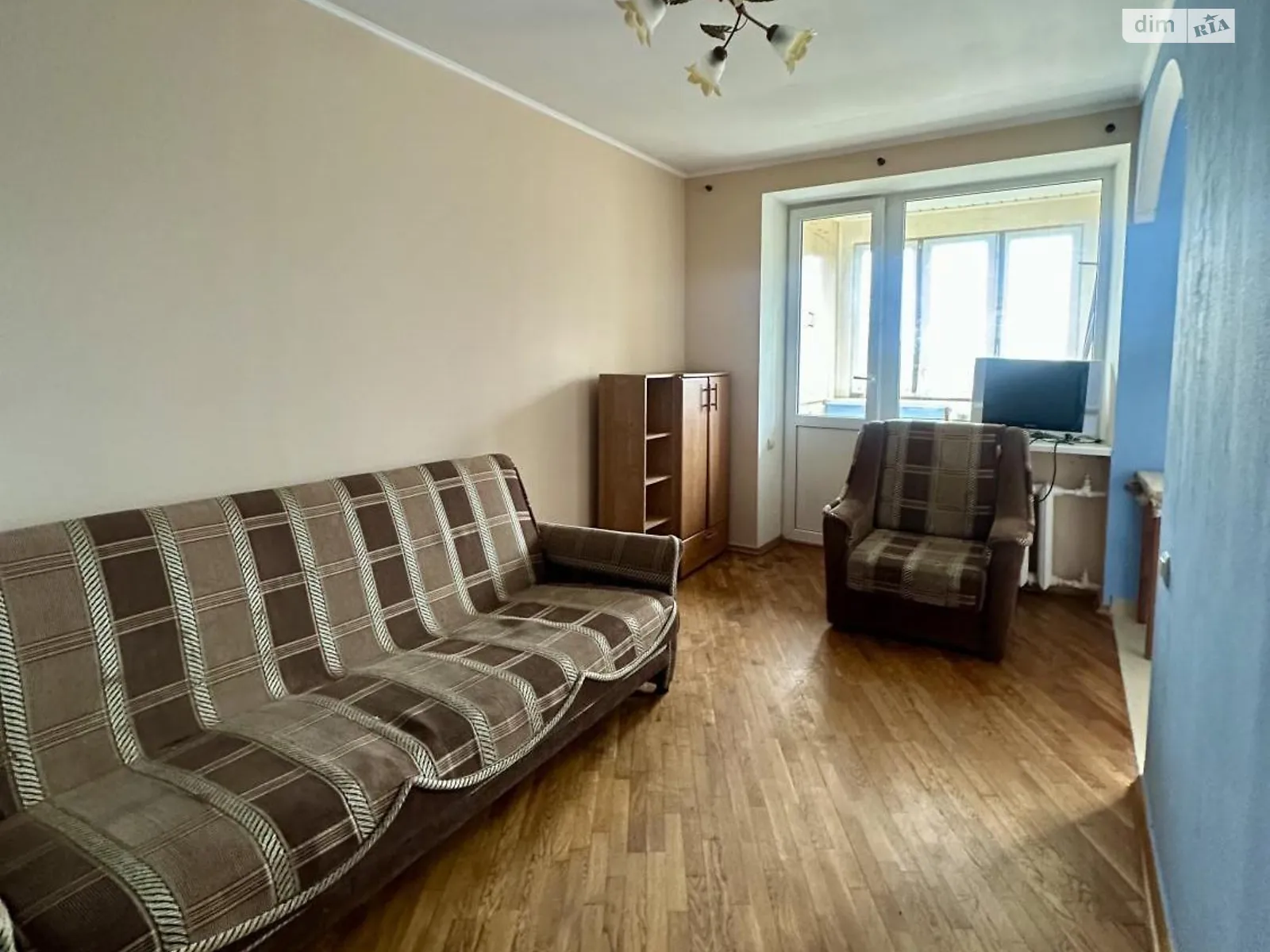 Продается 2-комнатная квартира 39 кв. м в Киеве, ул. Маккейна Джона, 16А - фото 1