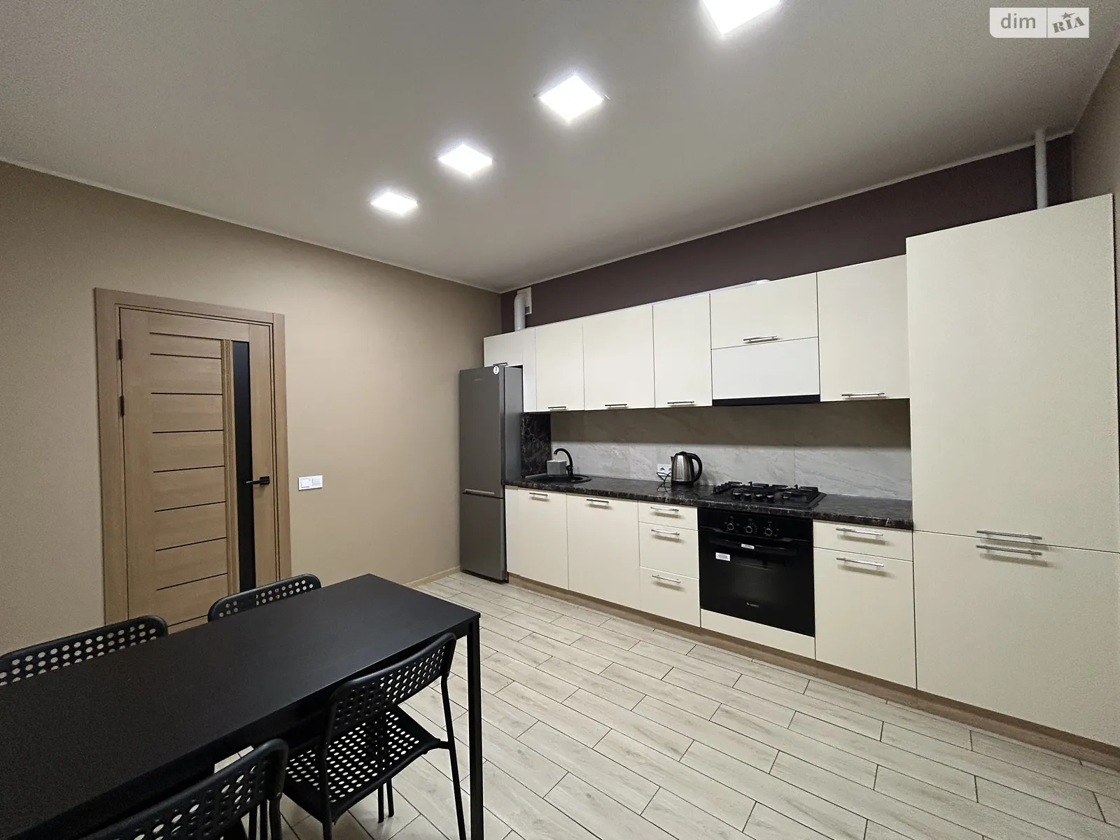 Продается 1-комнатная квартира 48 кв. м в Чабанах, ул. Юности, 3 - фото 1