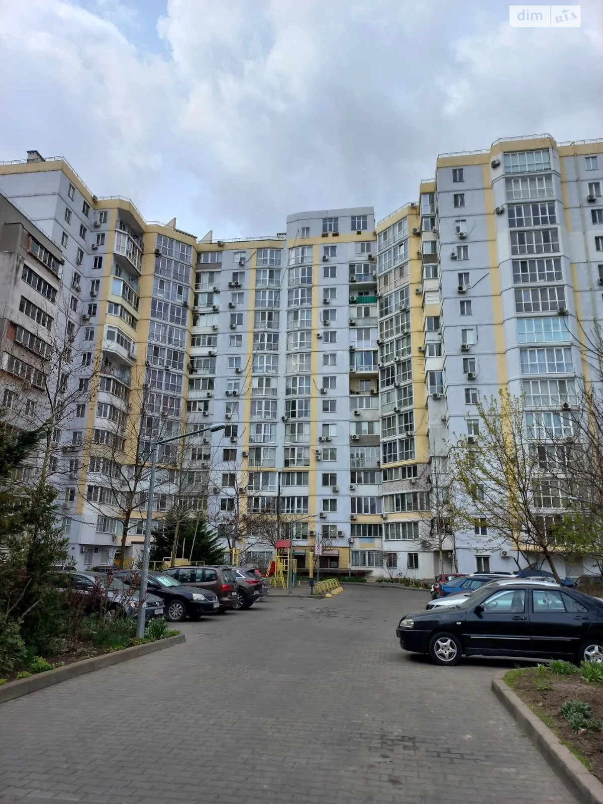 Продається 2-кімнатна квартира 57 кв. м у Одесі, вул. Середньофонтанська, 30/1 - фото 1
