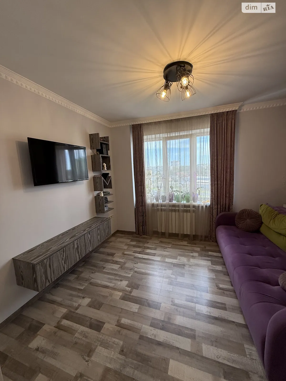 Продается 1-комнатная квартира 43 кв. м в Коцюбинском, ул. Доковская (Коцюбинское), 10 - фото 1