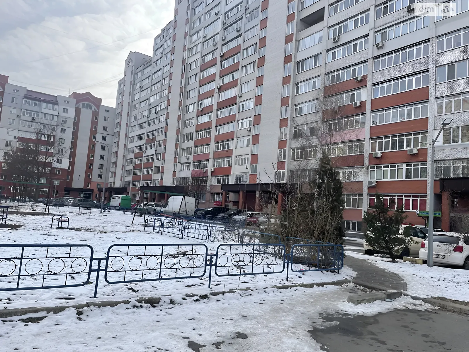 Продается офис 28.3 кв. м в бизнес-центре, цена: 950000 грн - фото 1